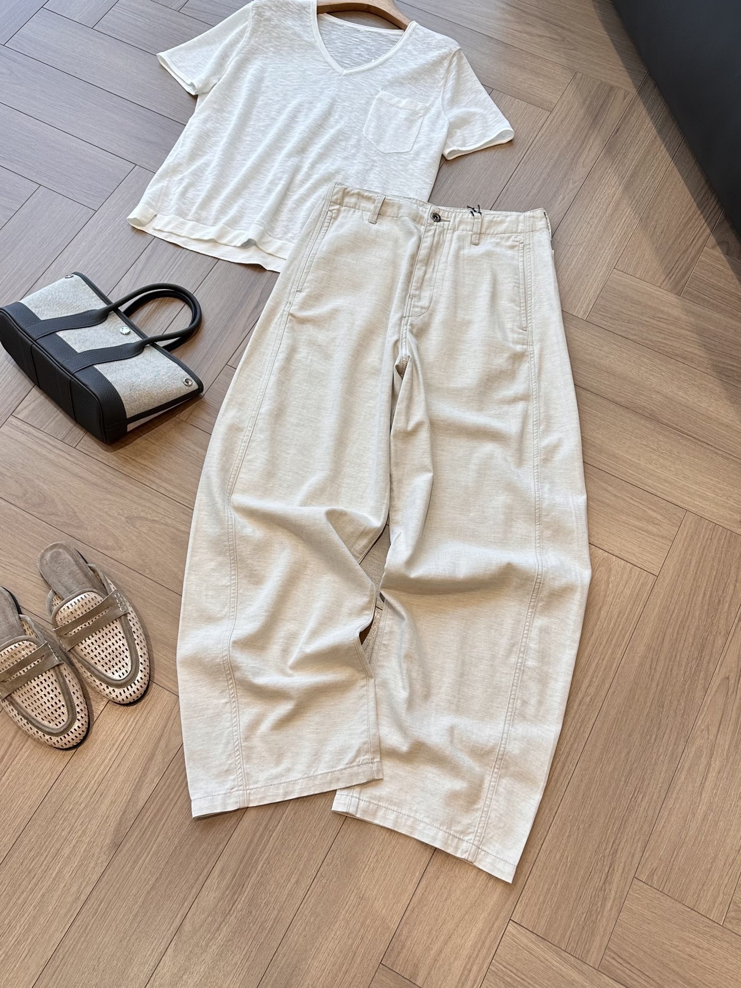 d5366cb5cb4d8836ba5dfc1bce2efa6f.jpg