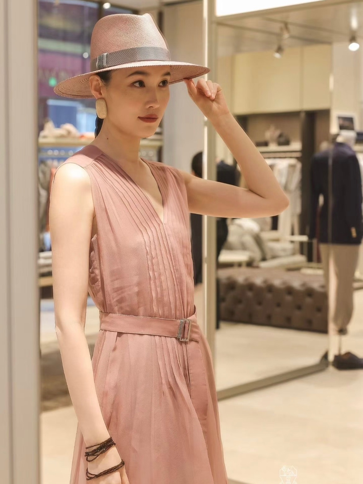 e2faa12b392dc2cc238124cce65dd7cd.jpg
