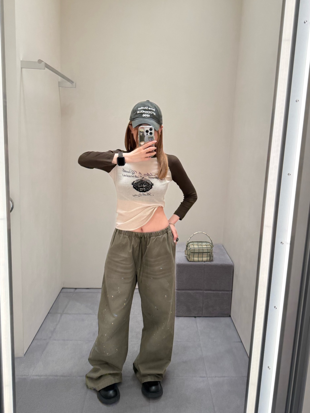 e6e964db9e54bd7268ff96eb4e82bd83.jpg