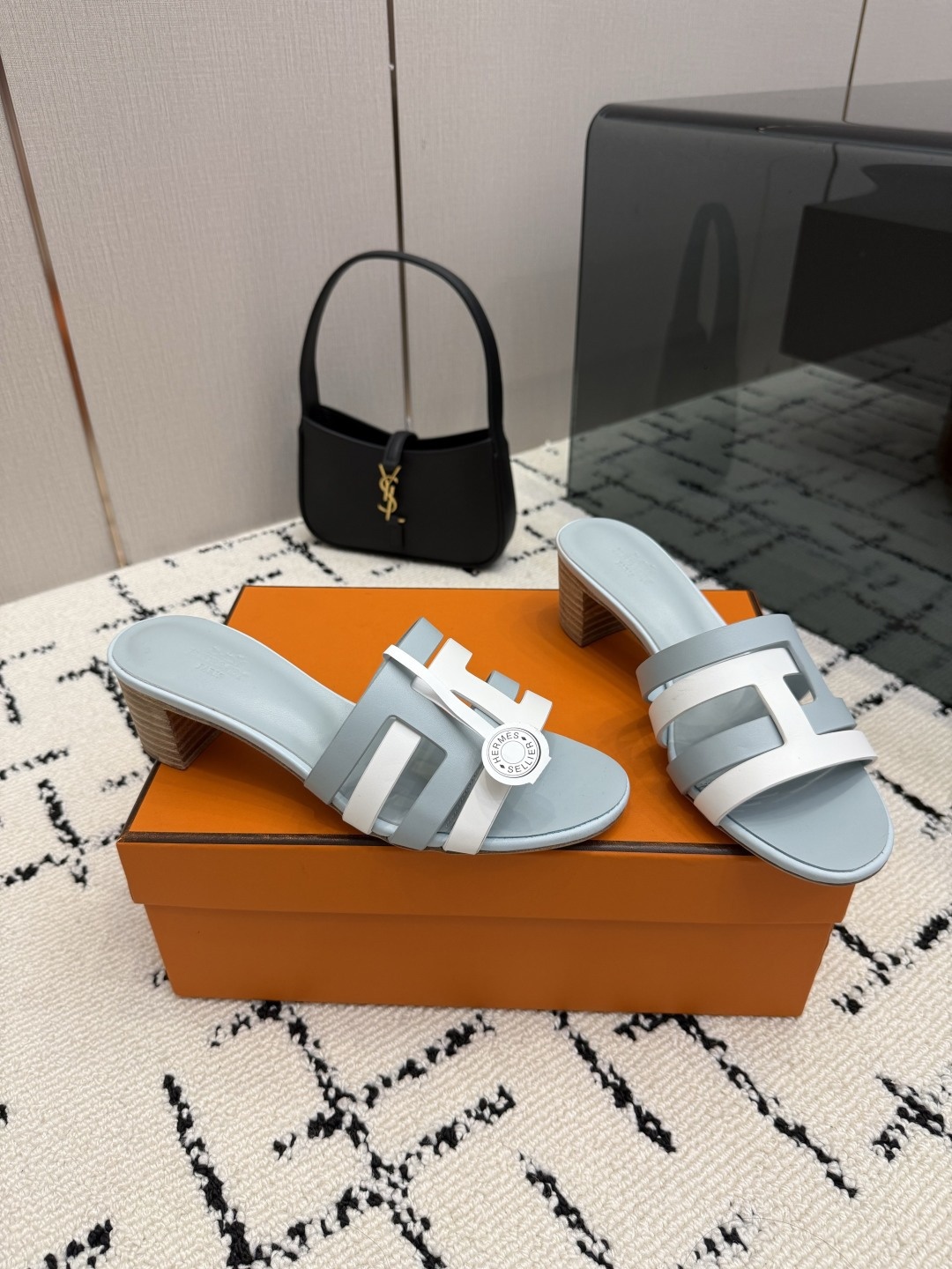 facb37b56b732c20b442e9c76ec7bc51.jpg