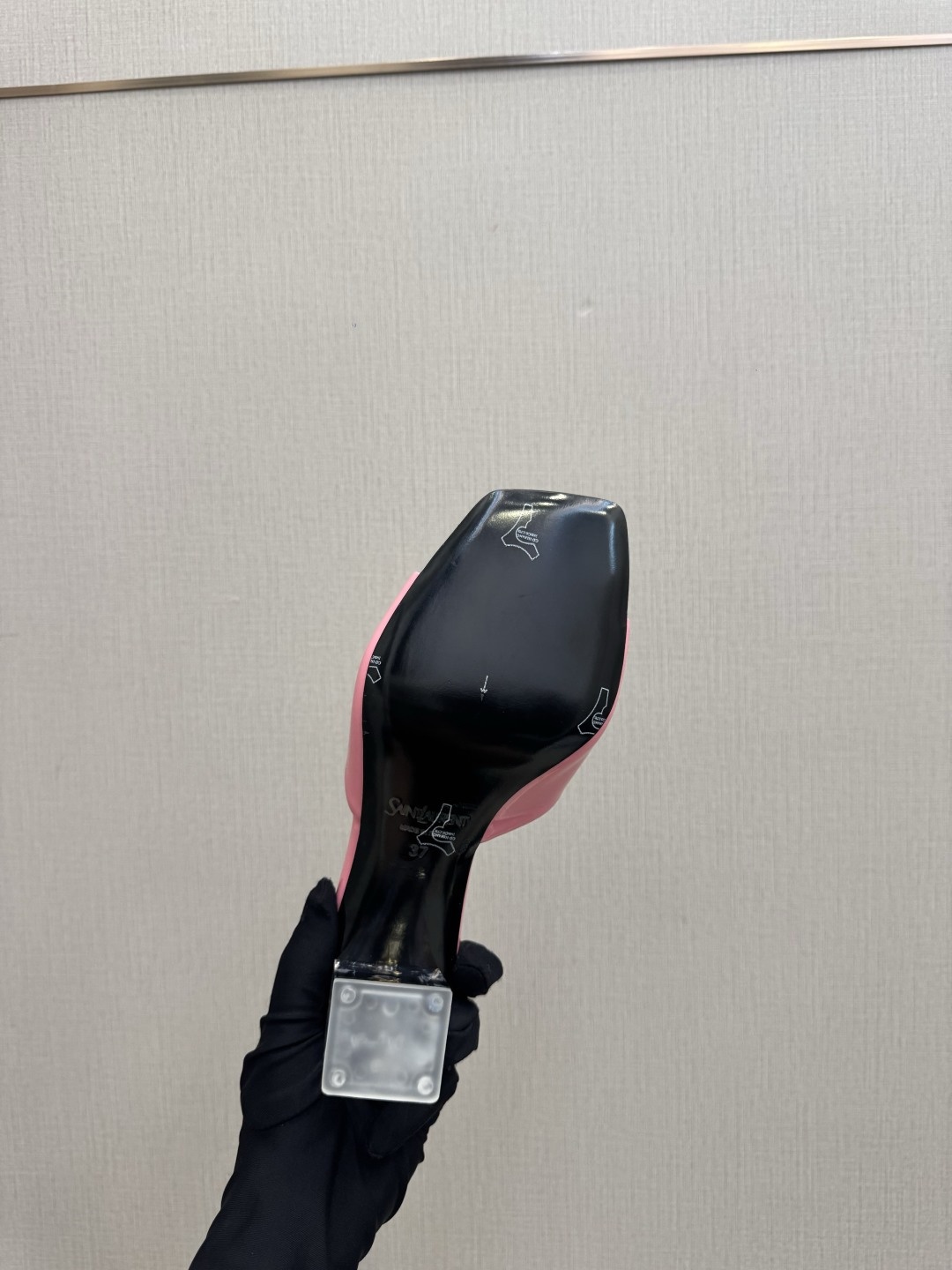 05eeb289e32314790112dbdf7dab17aa.jpg