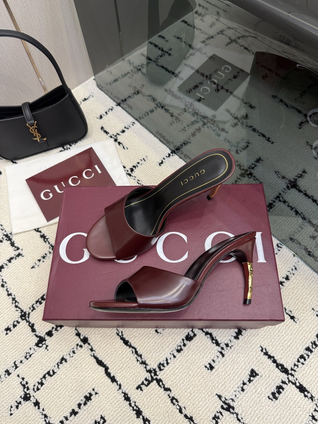 c714c9e554cb8ef8f5daa1d6e2e07faf.jpg