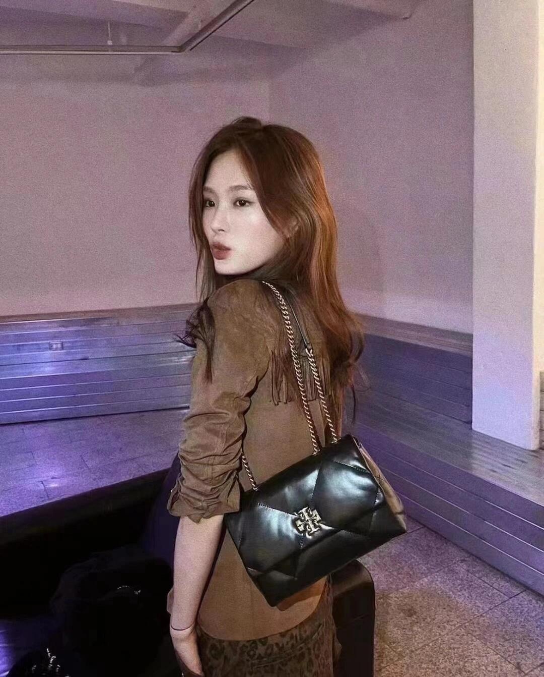 a8833dcb40d20ab01f4dcb504fb85f15.jpg