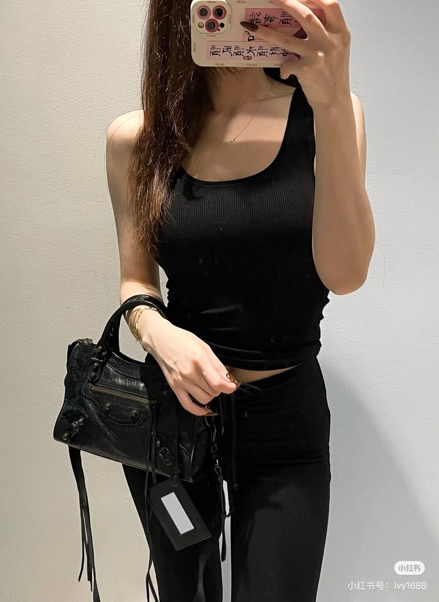 154873558adb646f4838fc230abb584b.jpg