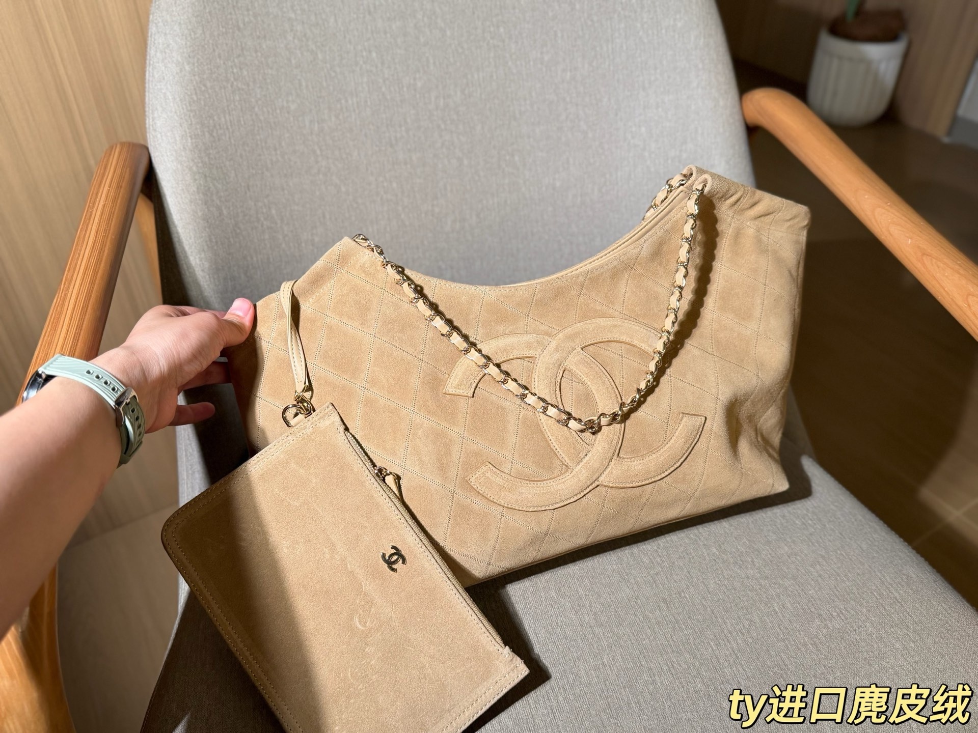 16cf15dd1698f8ea097b03b7f4be9336.jpg