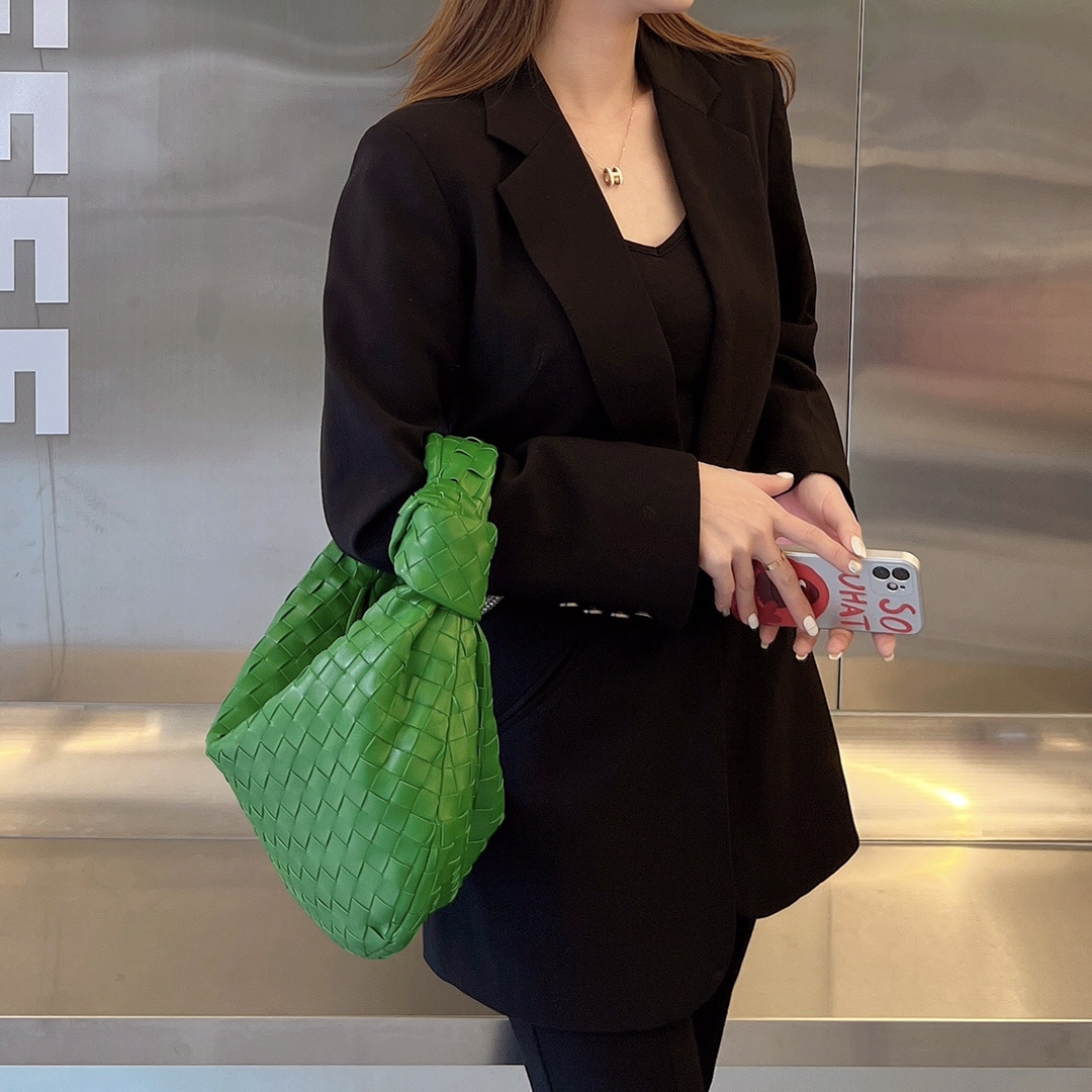 4cfcdc5f7117f0102ab574ca438f3571.jpg