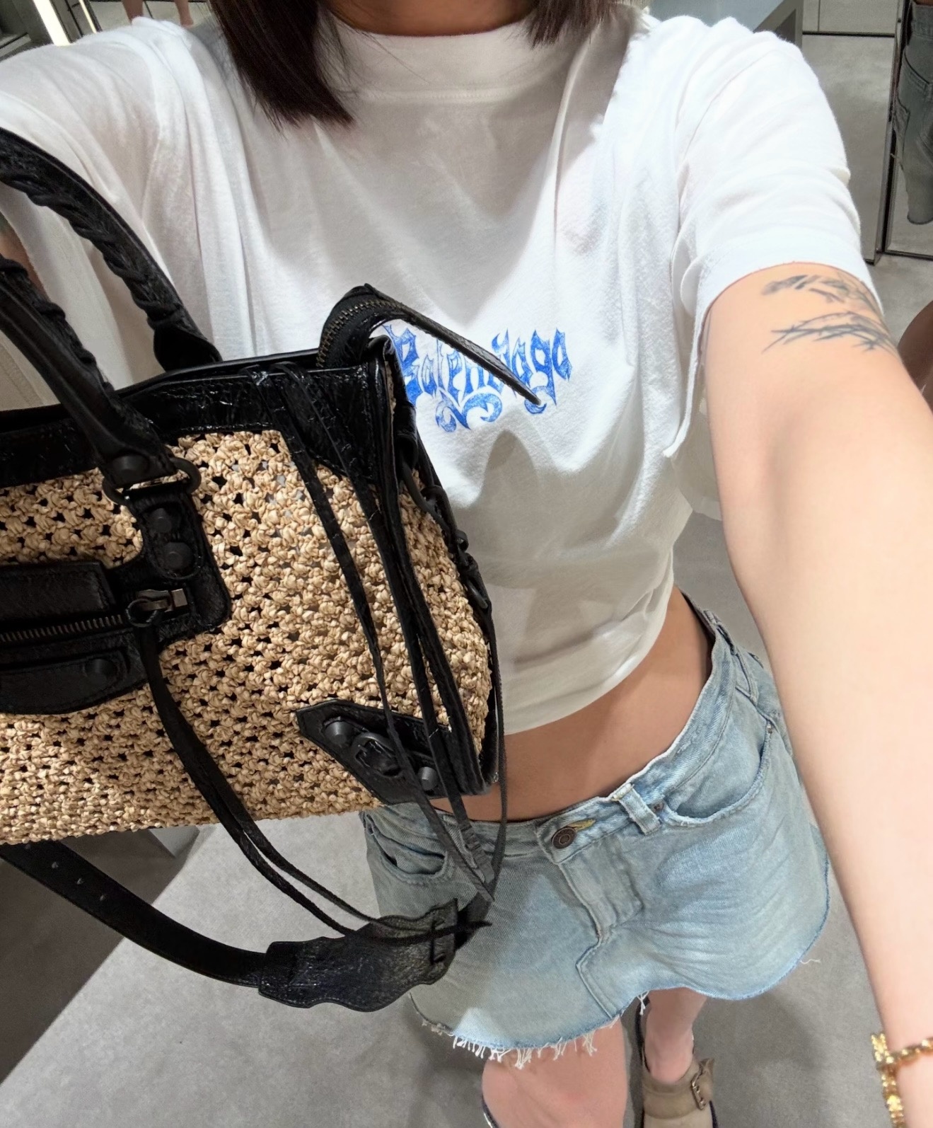7d60811e3e5b6649eb6dc881927af201.jpg