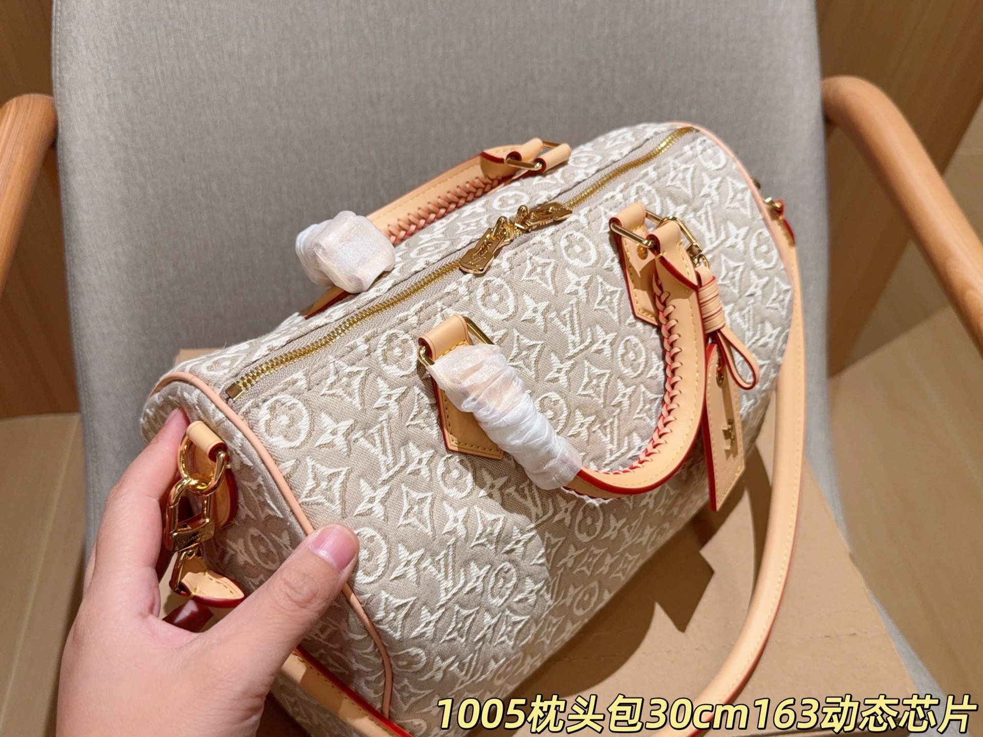 921714fb3b0a43dded6ad16913e780ff.jpg