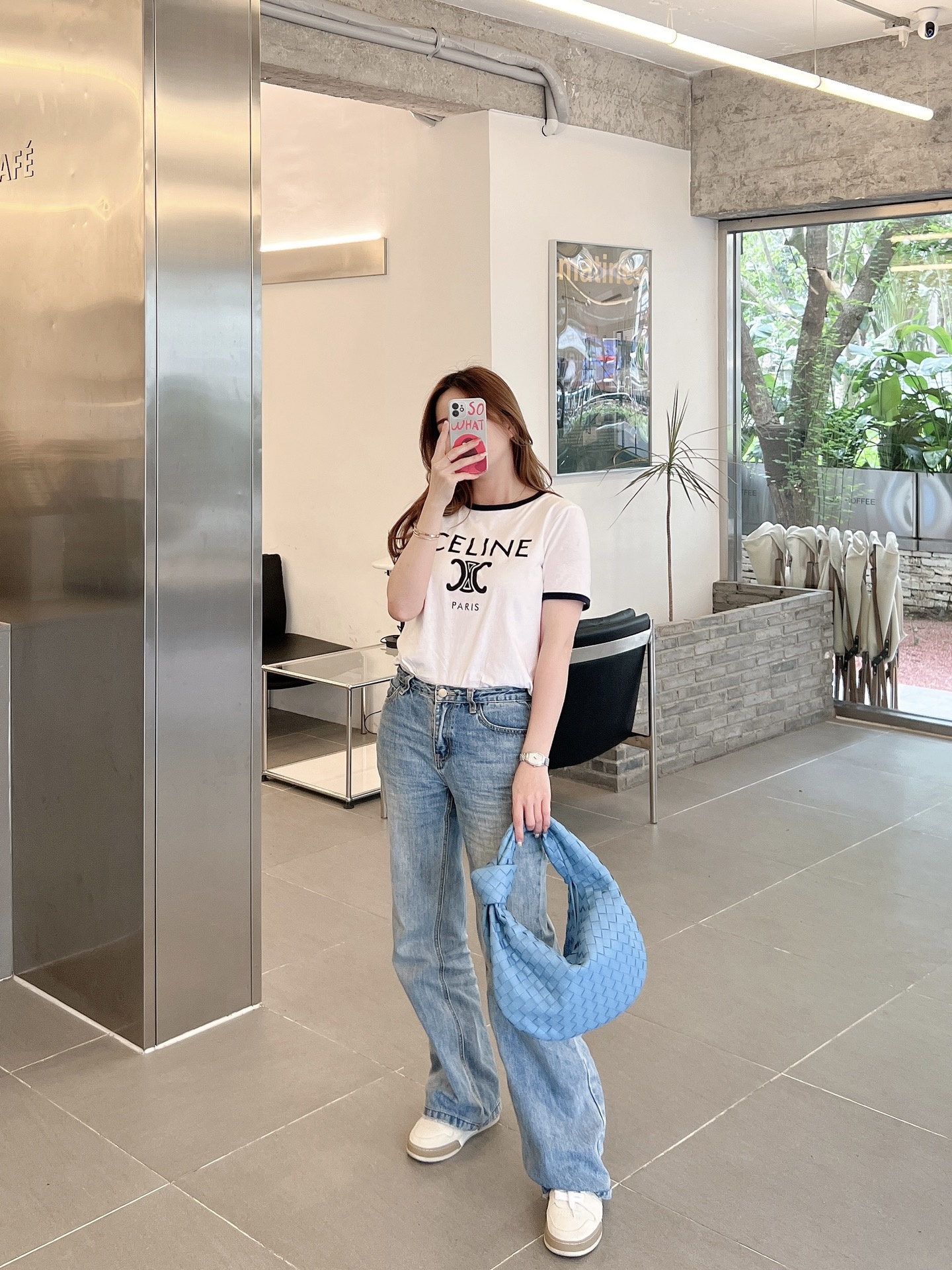 95f84e249fedeb91b4422e8551481b1b.jpg