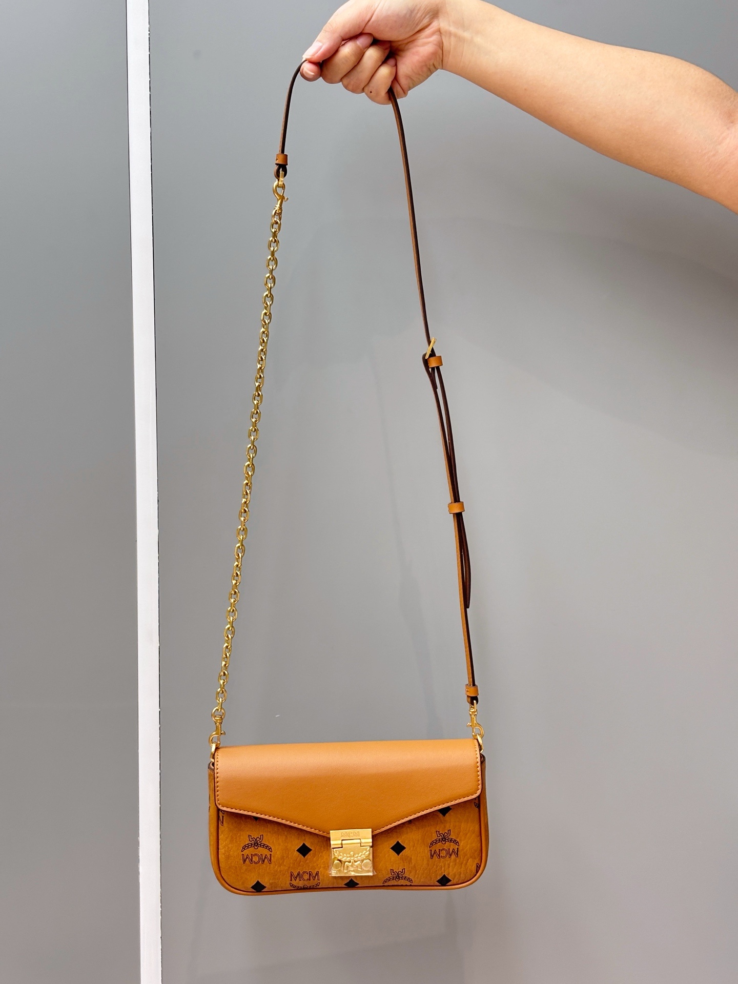 b4f57824b8e7de381eb9079cf2e7f326.jpg