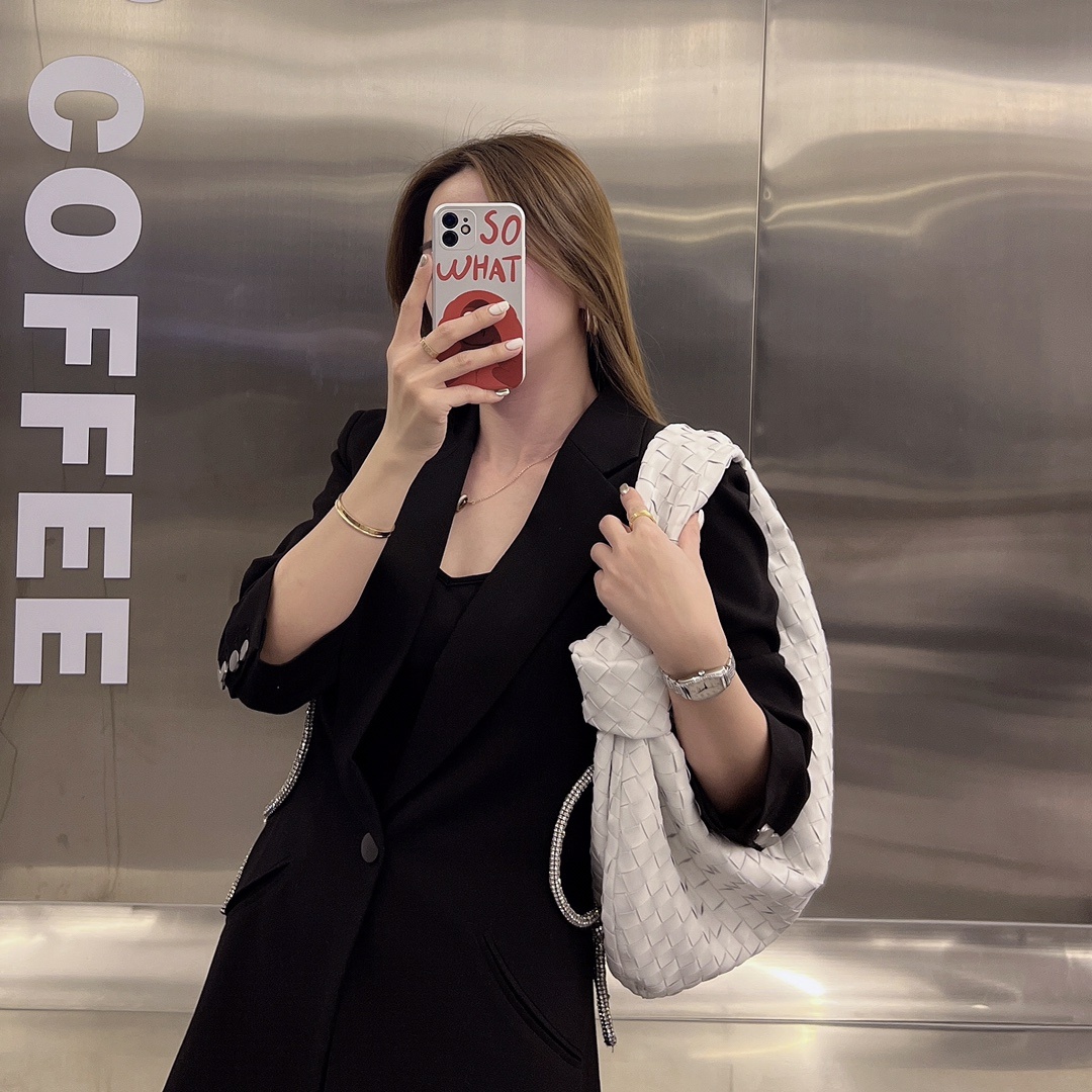 cd725d58185e87c479df91a10ebf8103.jpg