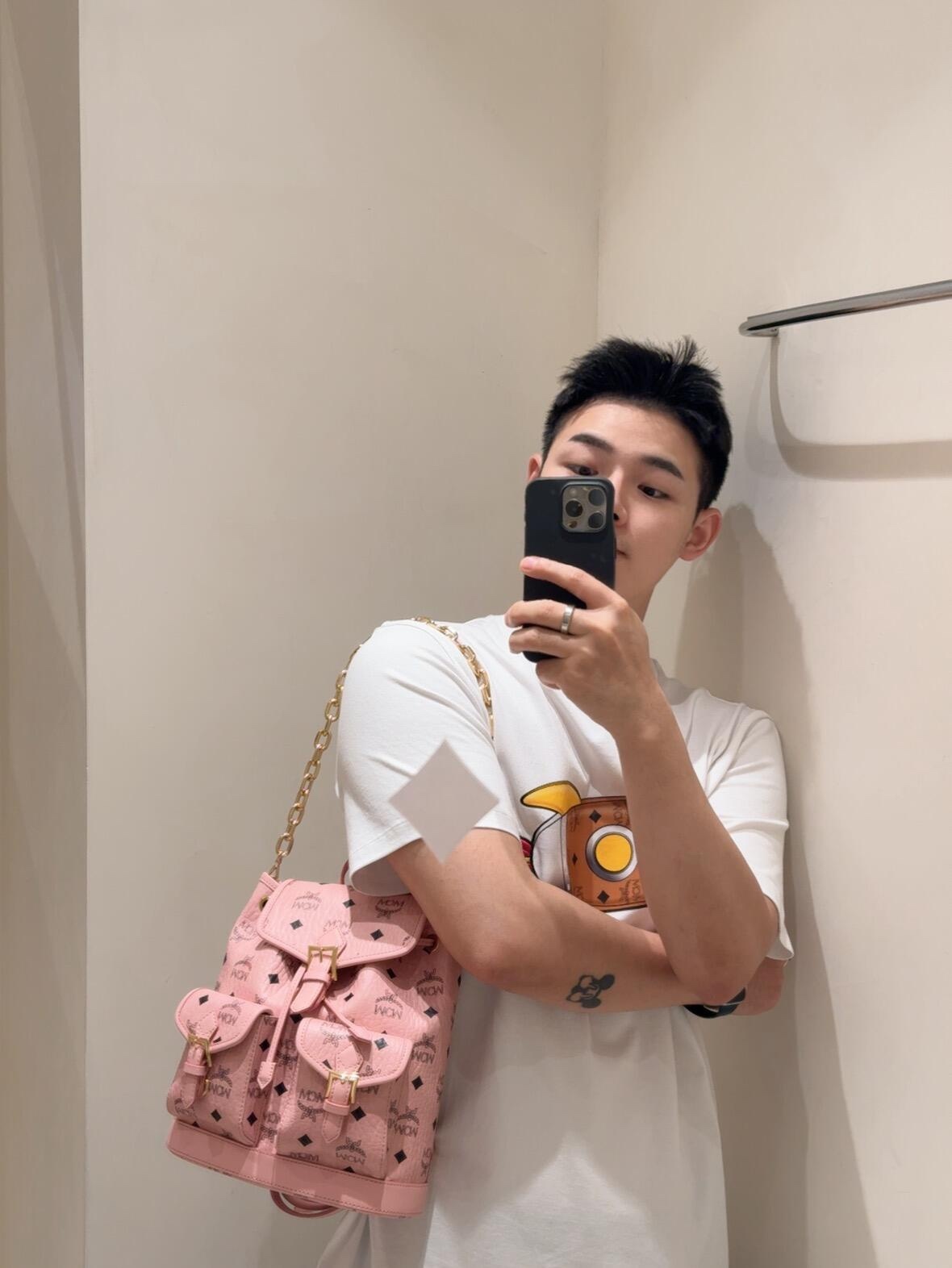 cddd2cbe05a010ed18e6473ed36c54b5.jpg