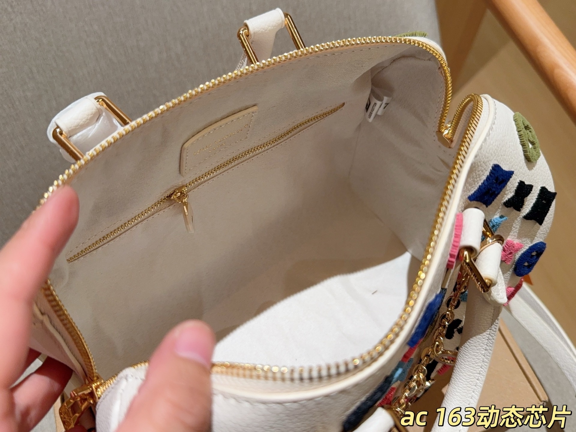 2a9ec7932be3a6bf801eb6bfa022f643.jpg