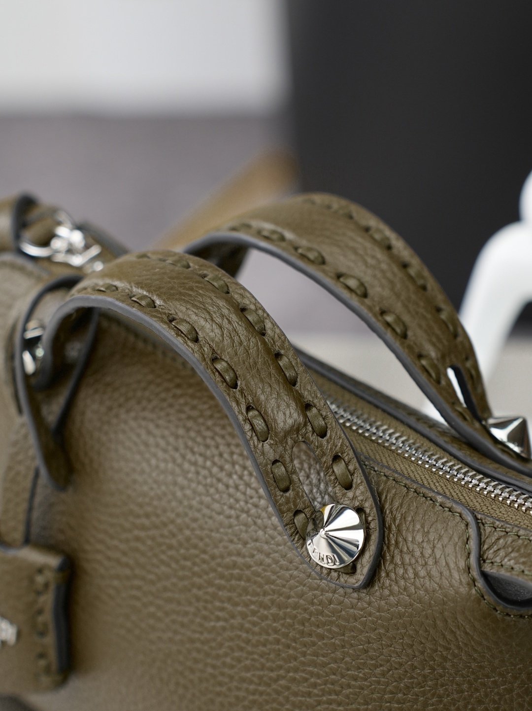 4caf507bf57978d1a04ceda1152bf290.jpg