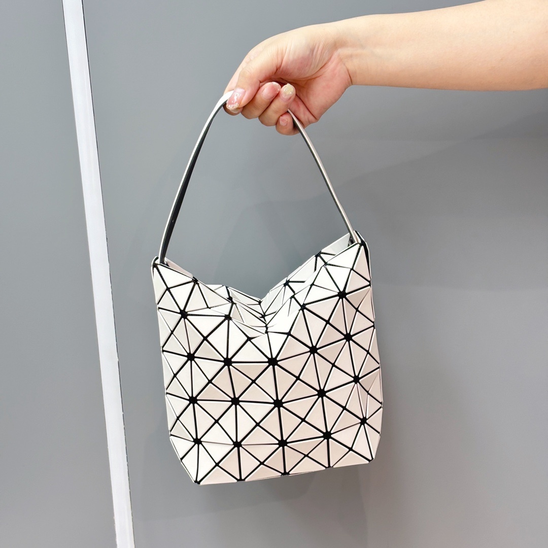 8efbb0d8b76fb9fa13dde6f3e42aed51.jpg