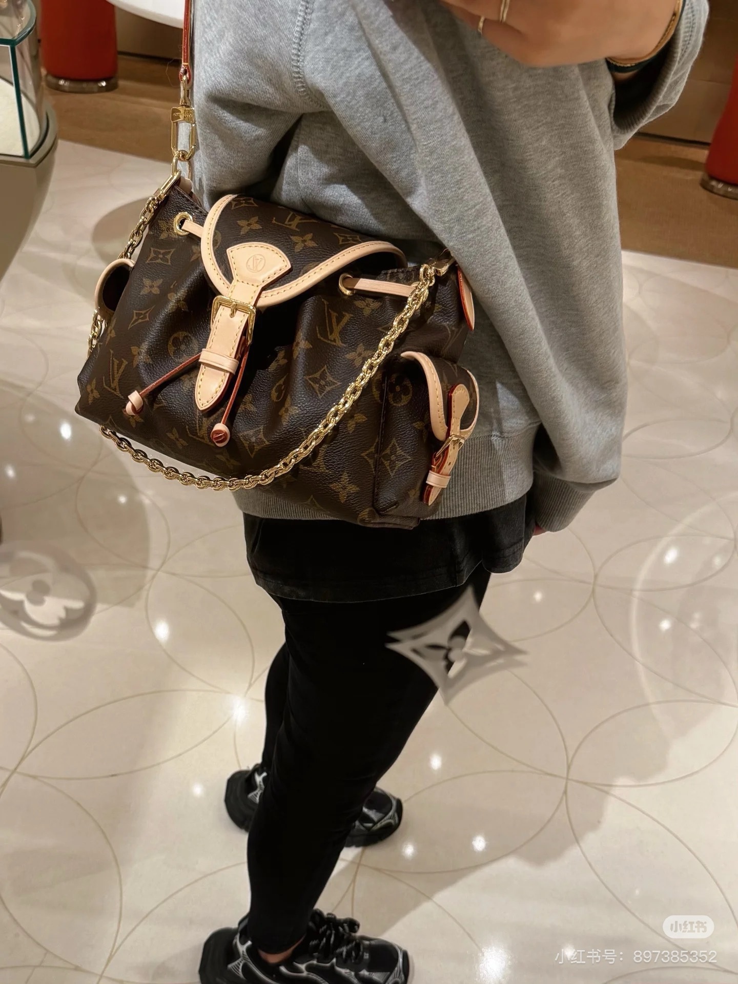 a0140ea7ba02931bc726abee24e1f49f.jpg