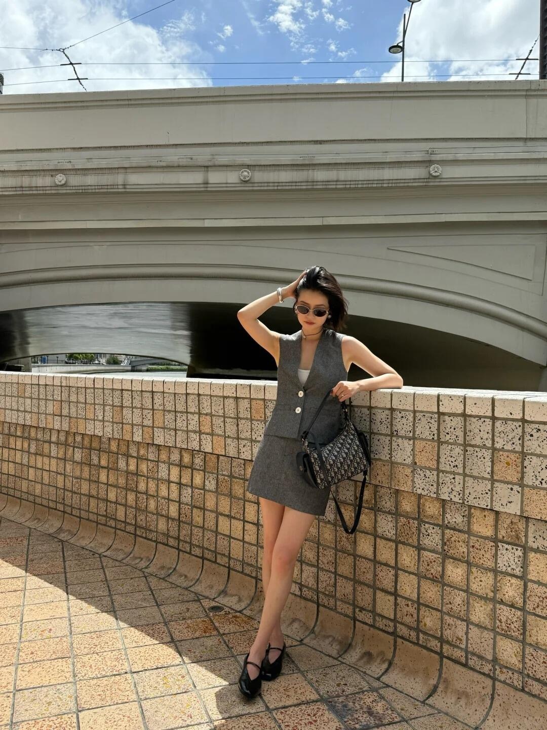 a7055b9f23628646e5aab8361ee56aa6.jpg