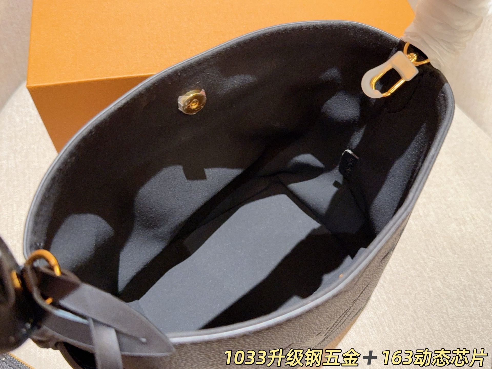 c15560da76fc2841aff5d74d38fd1d75.jpg