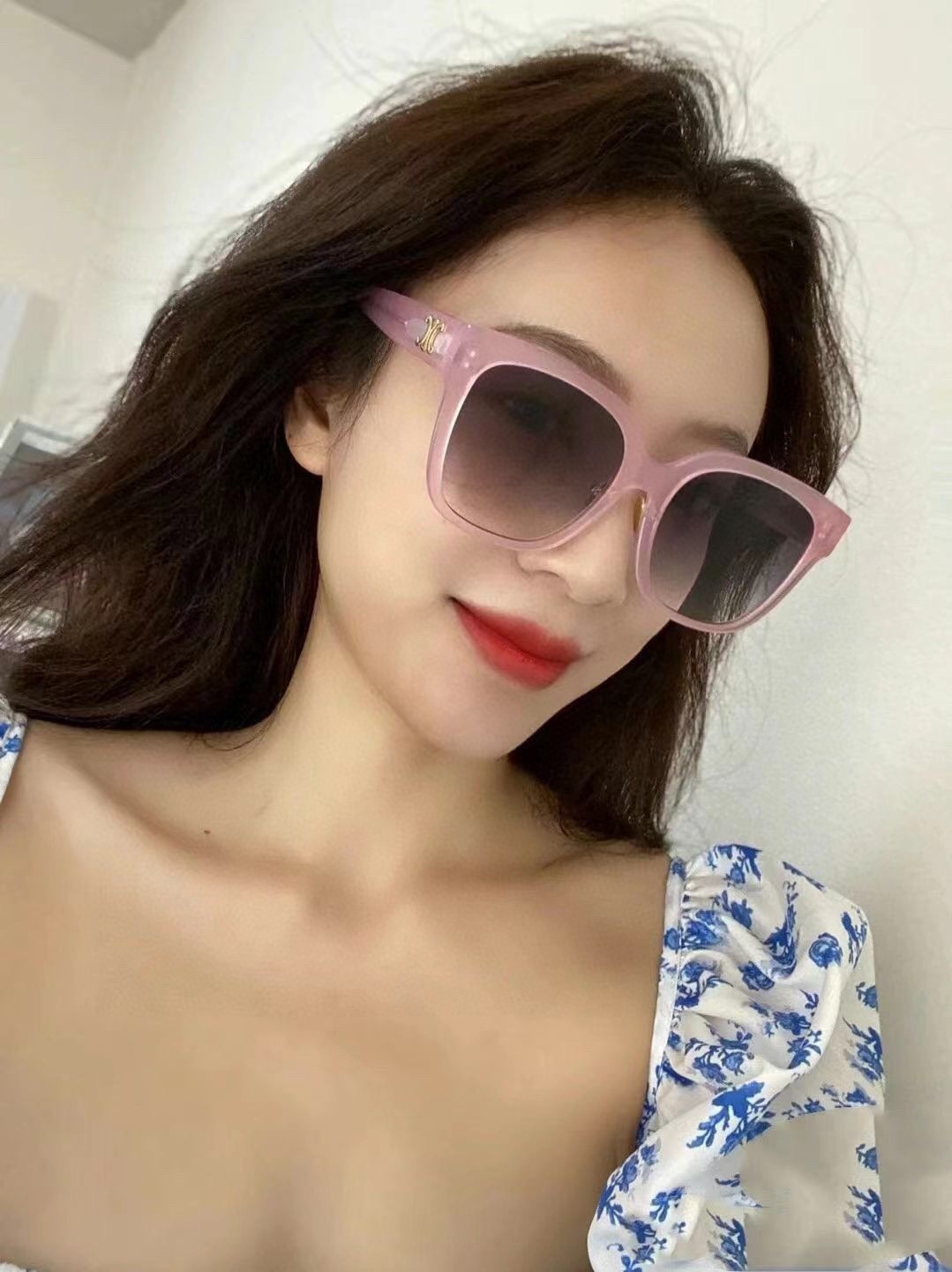 98bf9da79ba1c37c0a0a04de9dc0c156.jpg