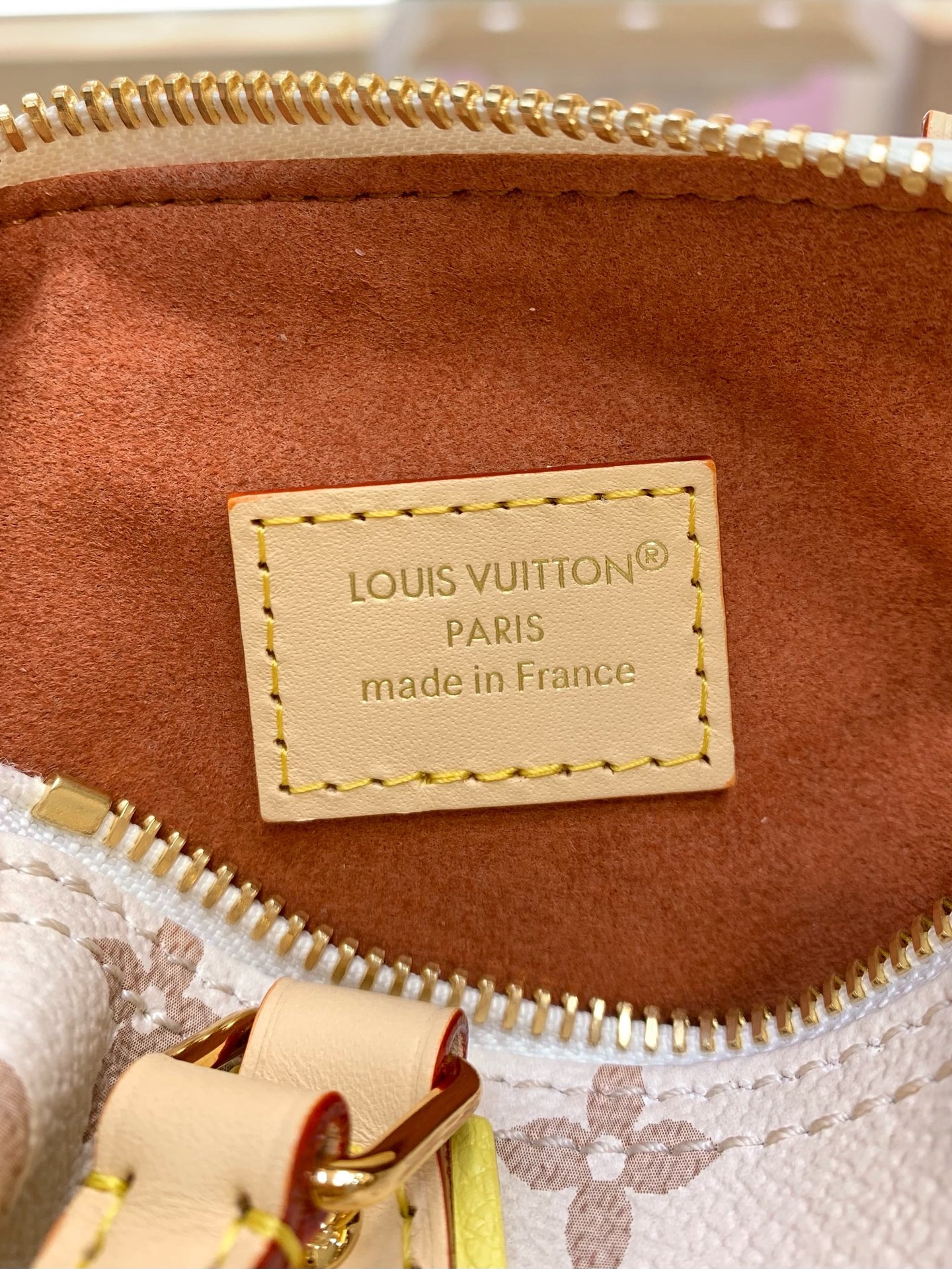 b6ab8741864b4ee845a8f786f093642f.jpg