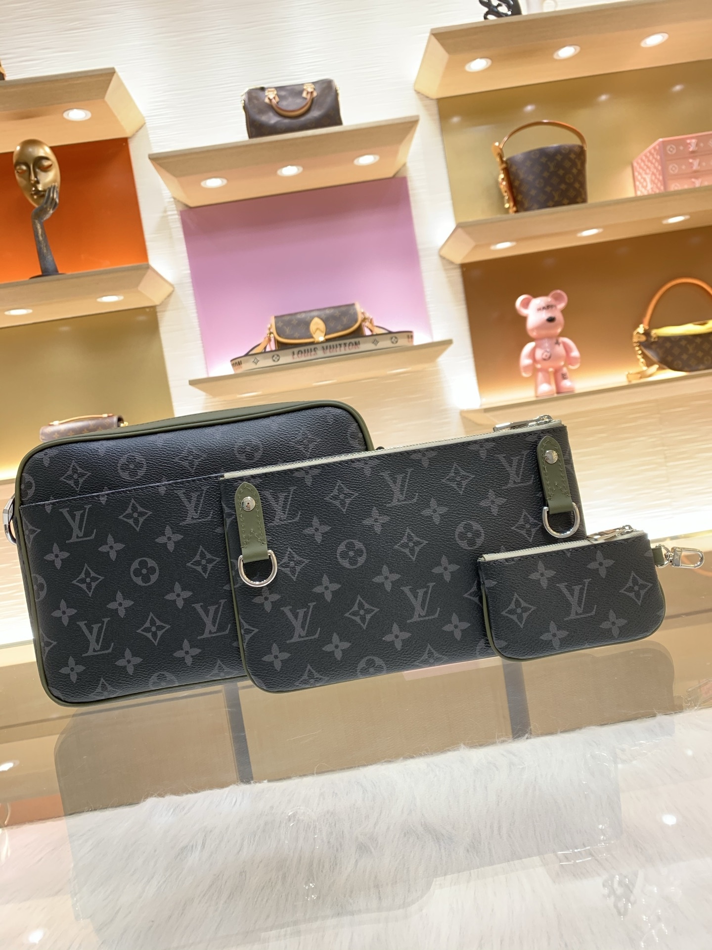 b8aa03730db62de1f274506d112e6ed1.jpg