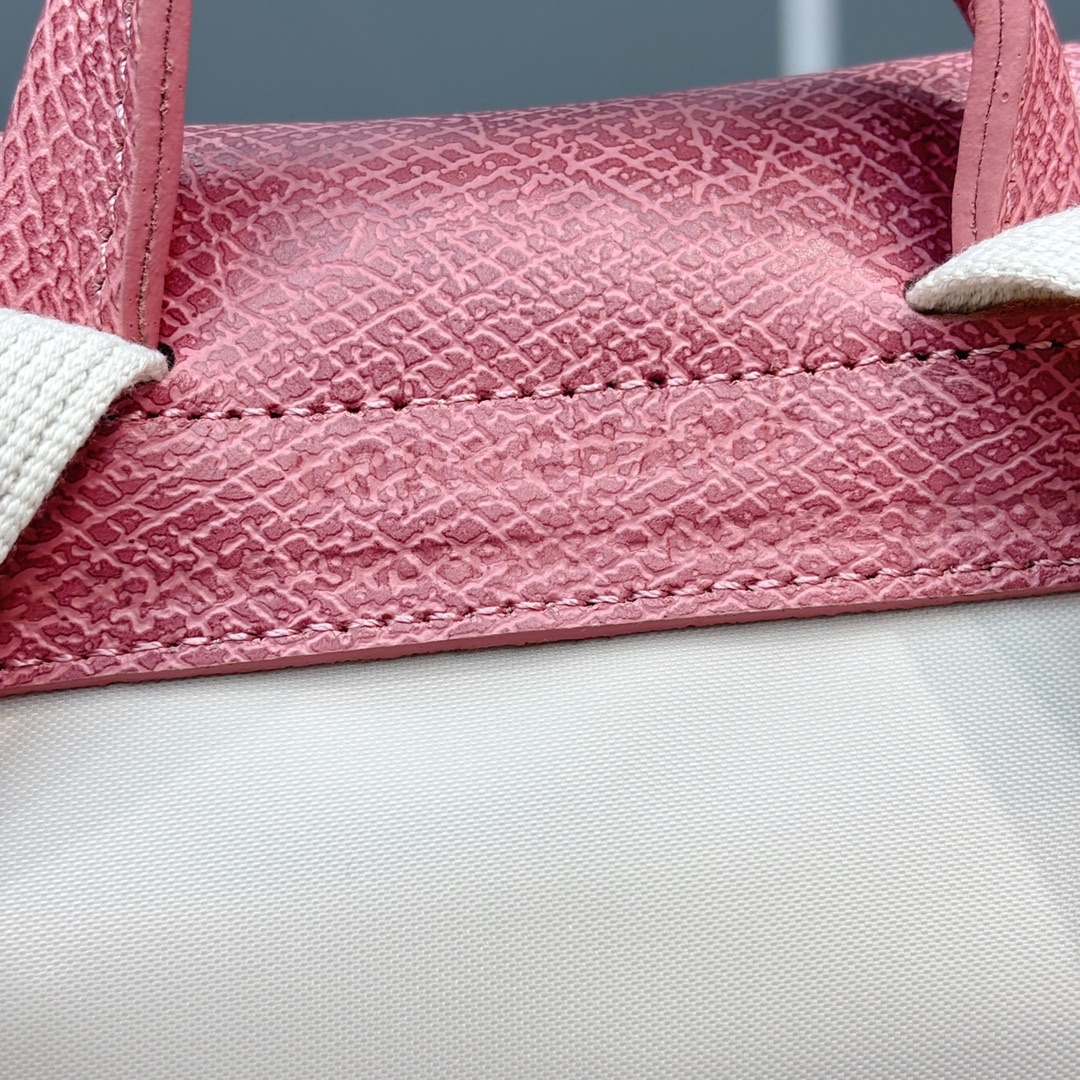 b26ad6616fa4f09a5aae3ab37b9ad5f2.jpg