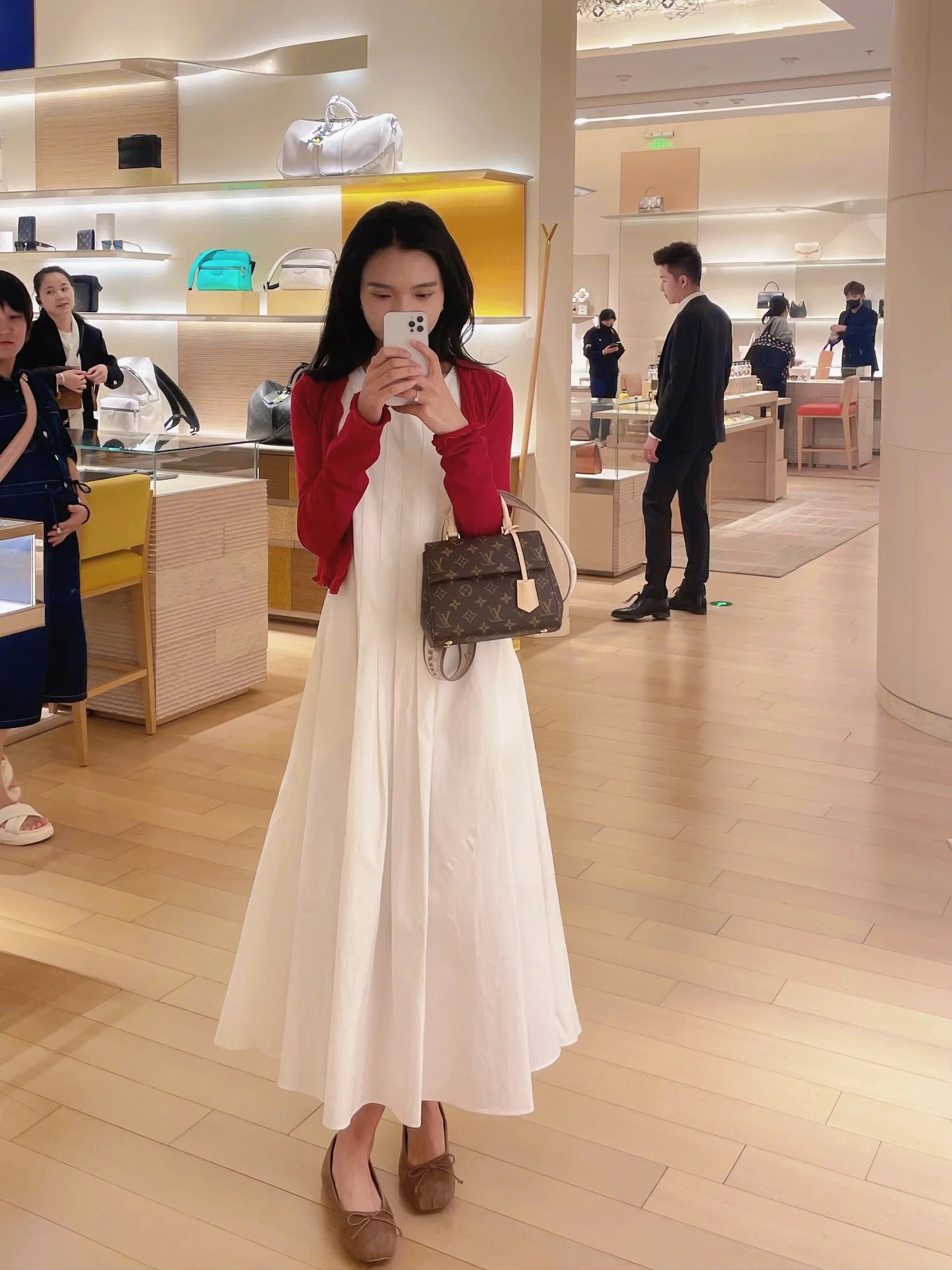 c85ace09506f053f6e32a320abe5a7b4.jpg