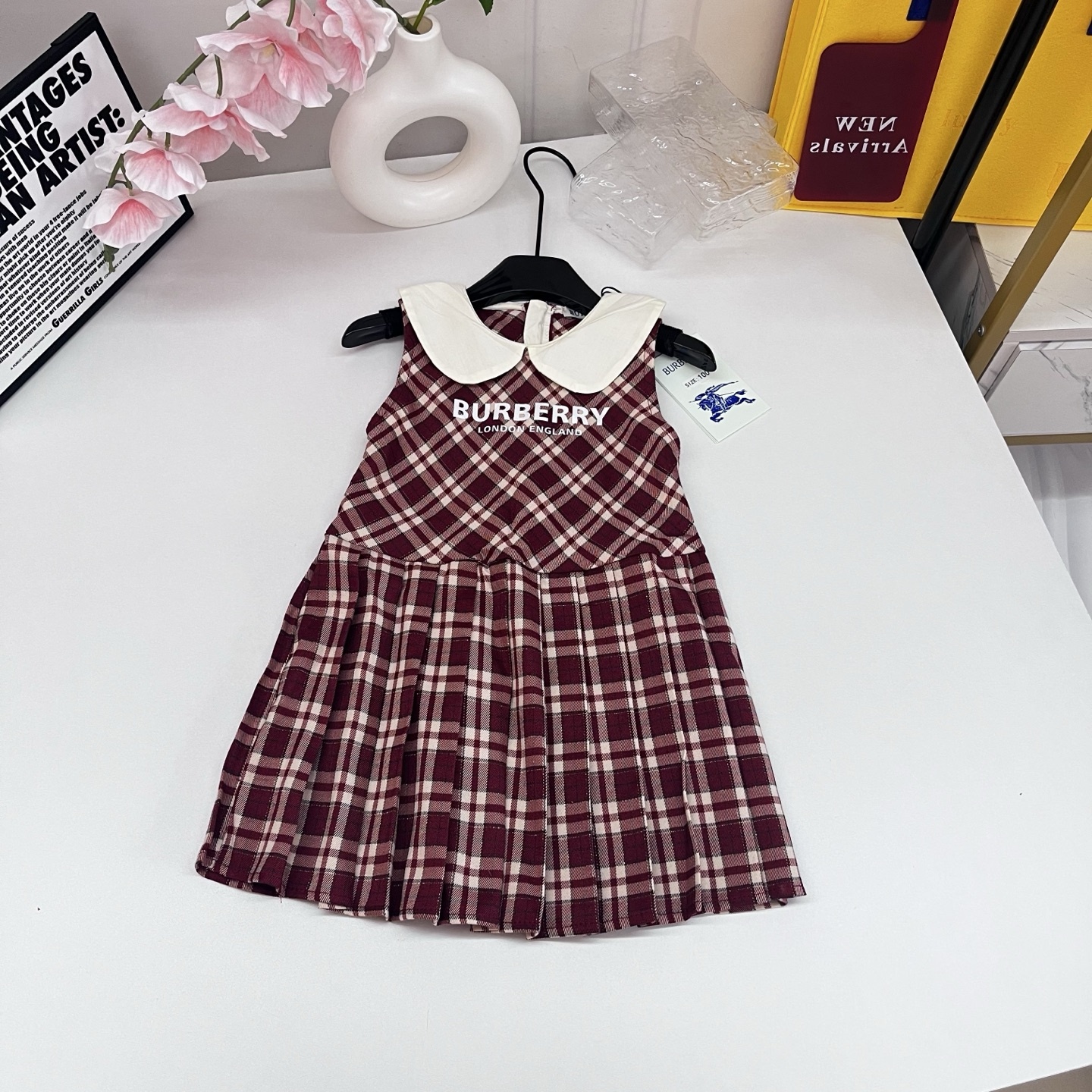 b25d4533f7454a37d3dbf04dd8ed5df4.jpg