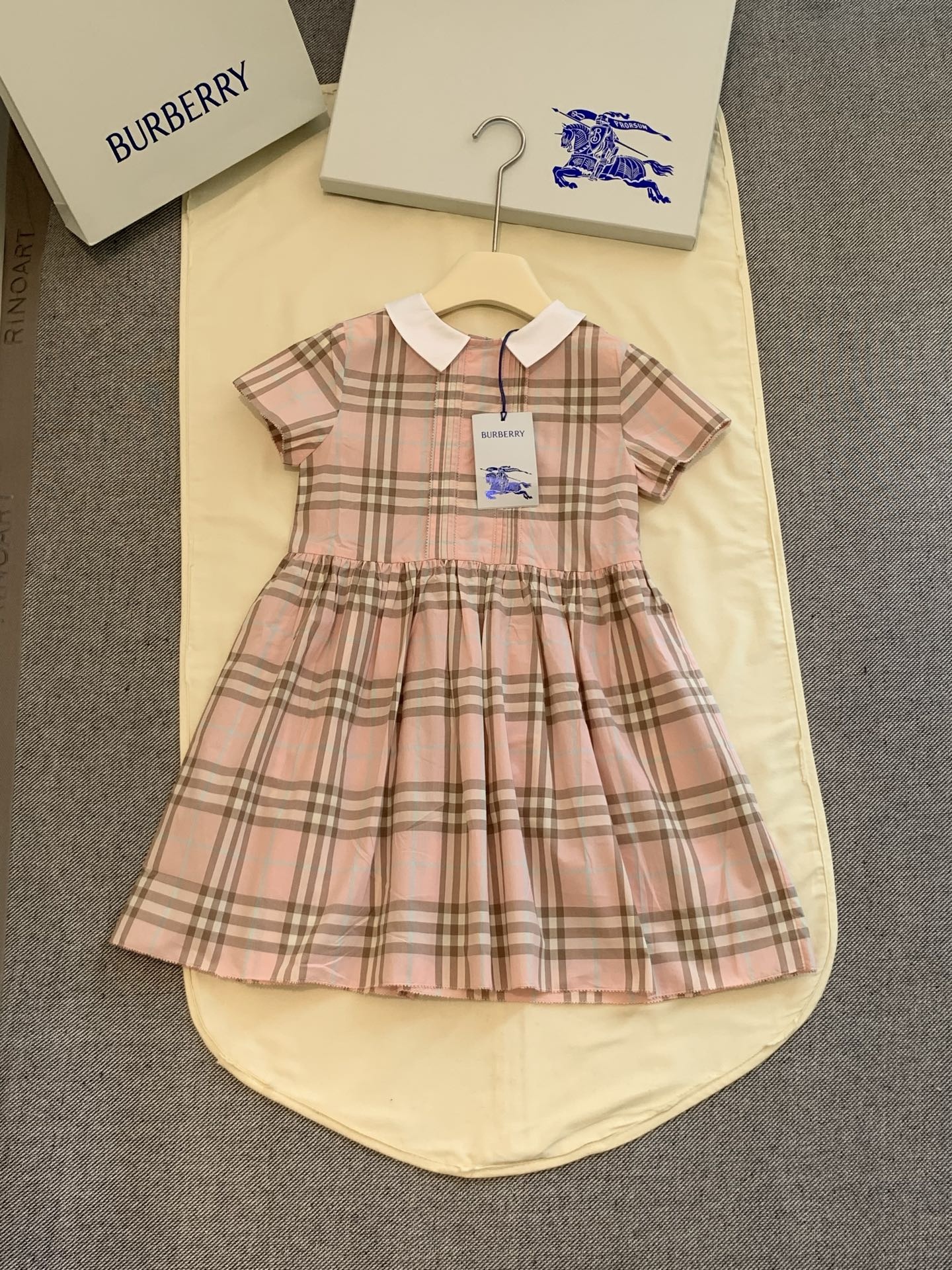 d966ebc26ce0d6057e1c5fa88b4b4318.jpg