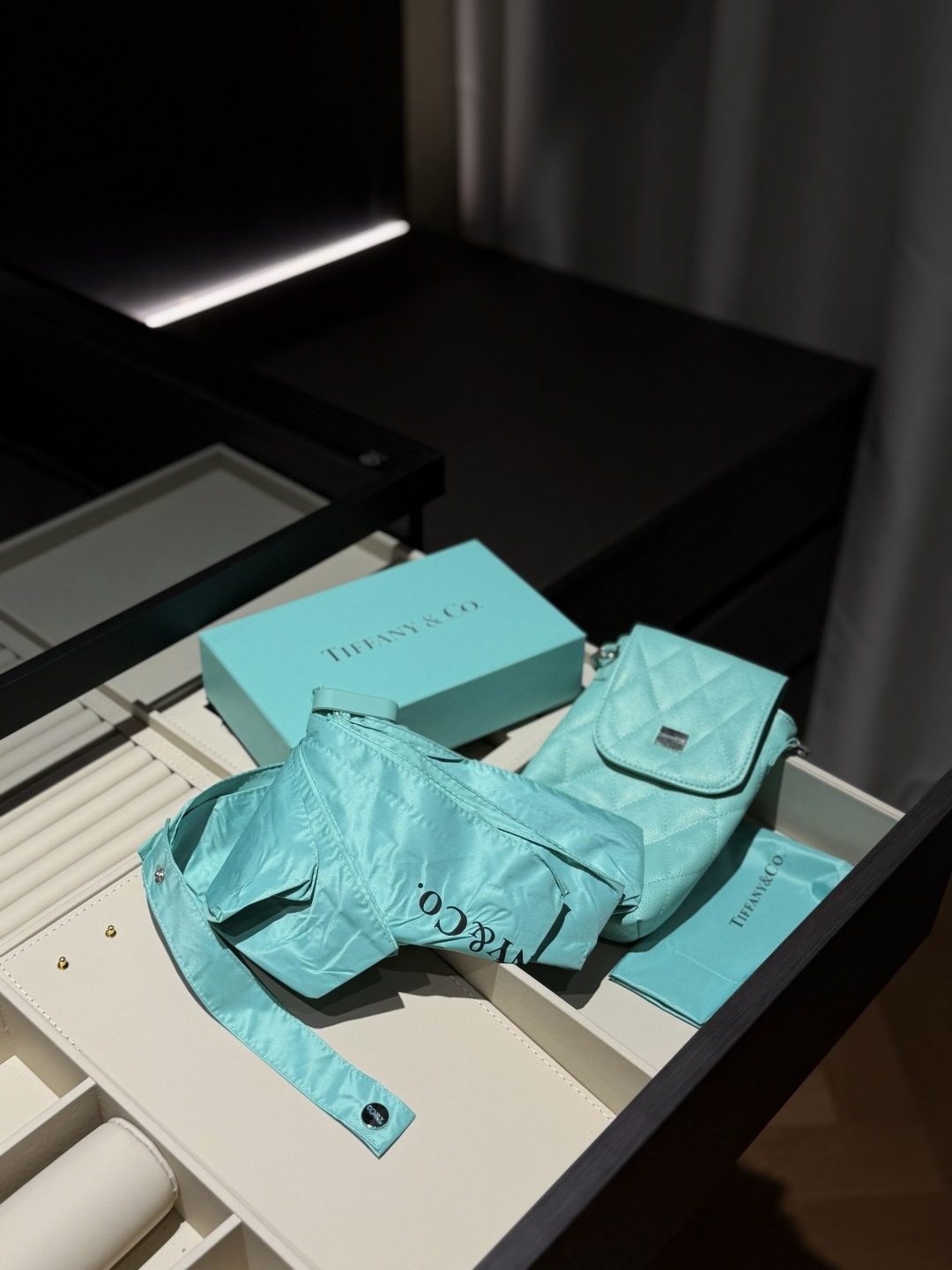 92d3f5a2a39e3fe8c704e66e753a8faf.jpg