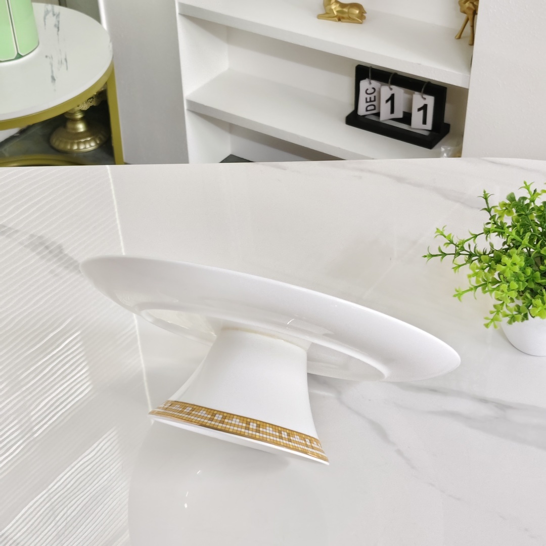 eaaf0613beb16866f5ee98bb0e1f8db2.jpg