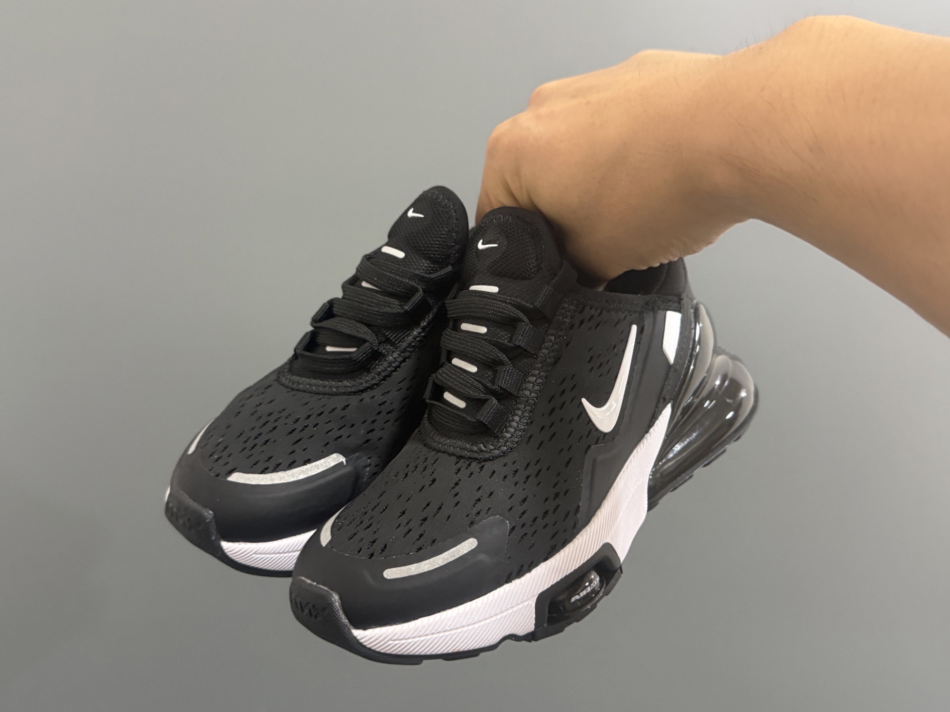 eb3d4c5f9c89ab8e2d3232feb0cda594.jpg