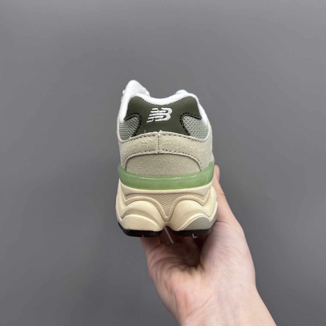 b7a859ff7bc884c55adca75ee228272d.jpg