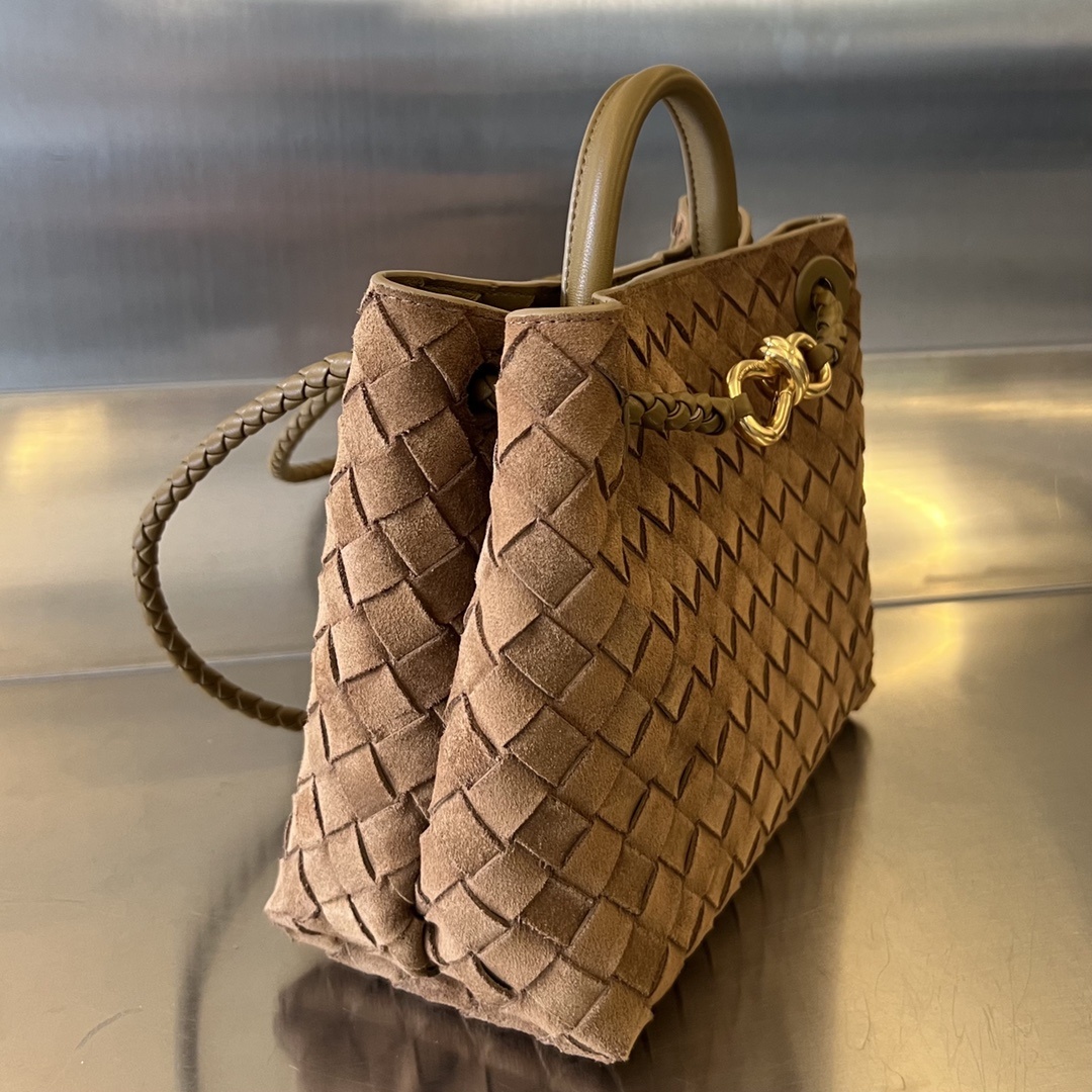 bfc84bbe30e31f18bc50645d2b4b44d5.jpg