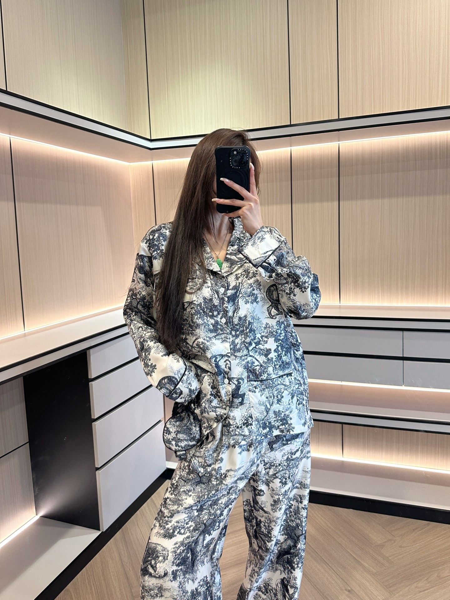 907f030f7a2860ccd35cfd8973a18efb.jpg