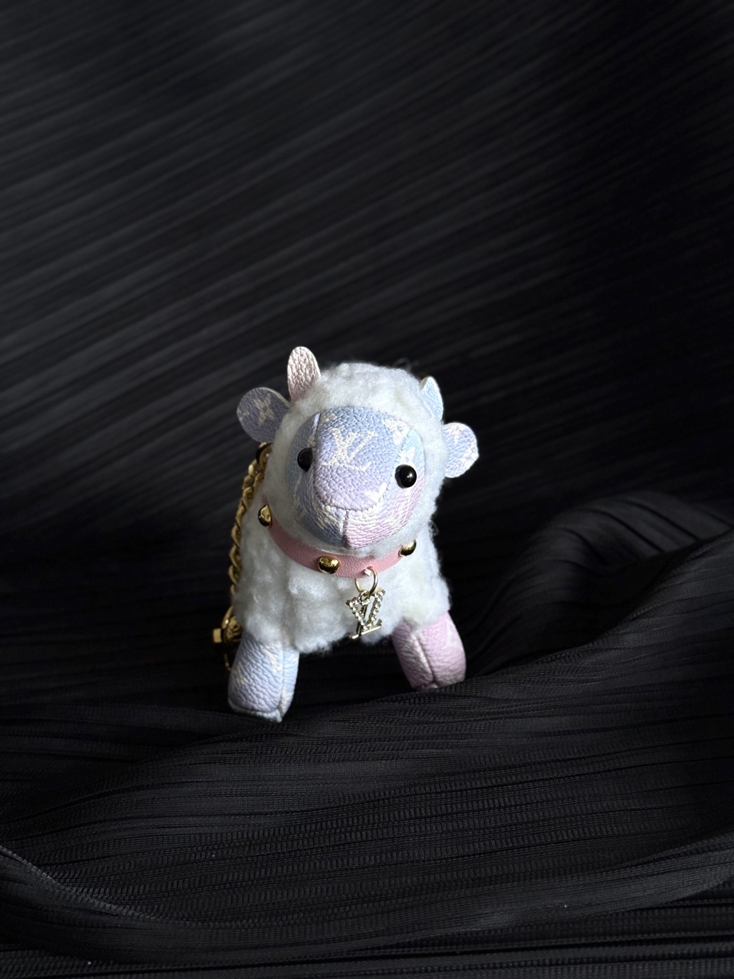 2c104165dabe545859cad46a433b8b24.jpg