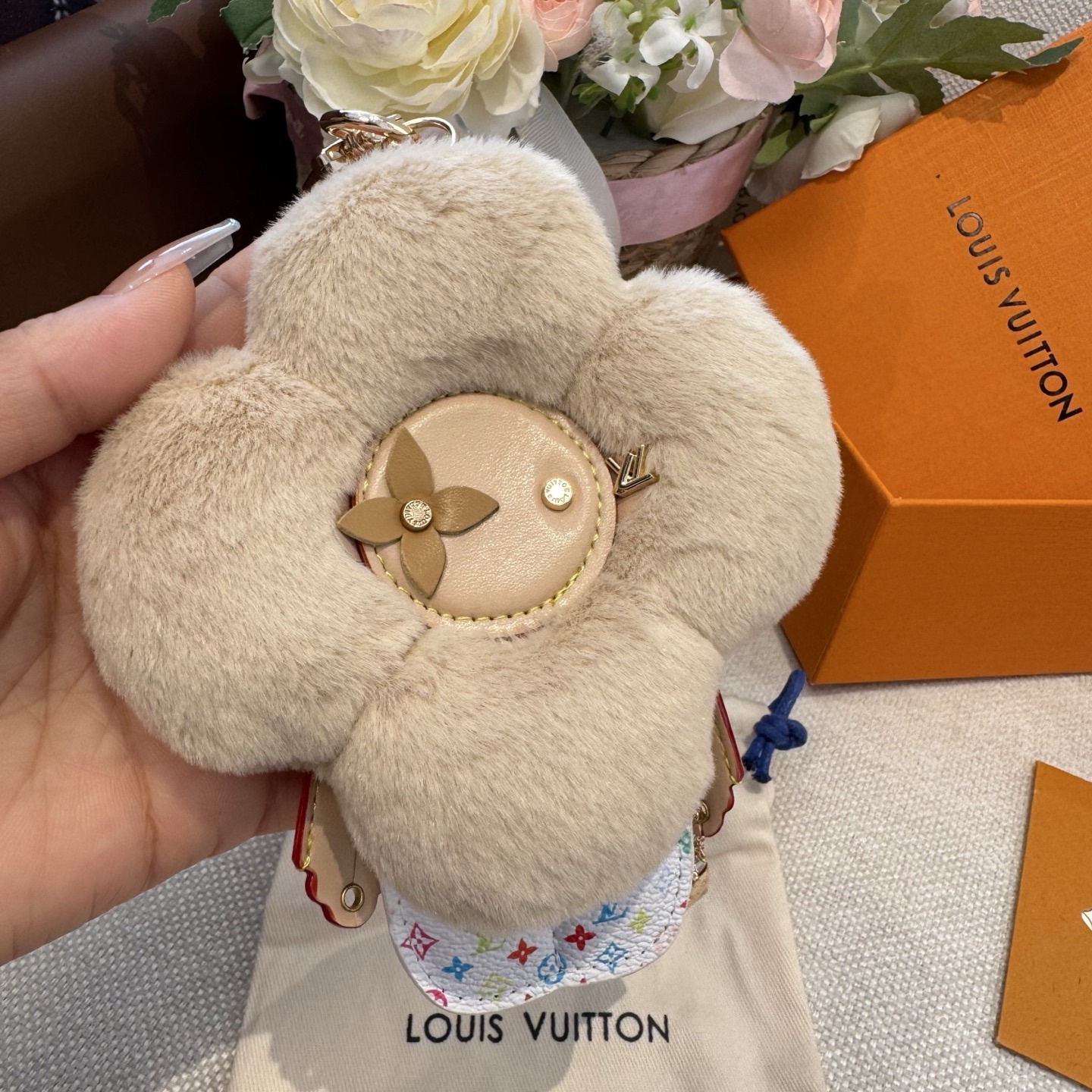 cbd0ad09168e0ef9ec04f0d60d1d382b.jpg