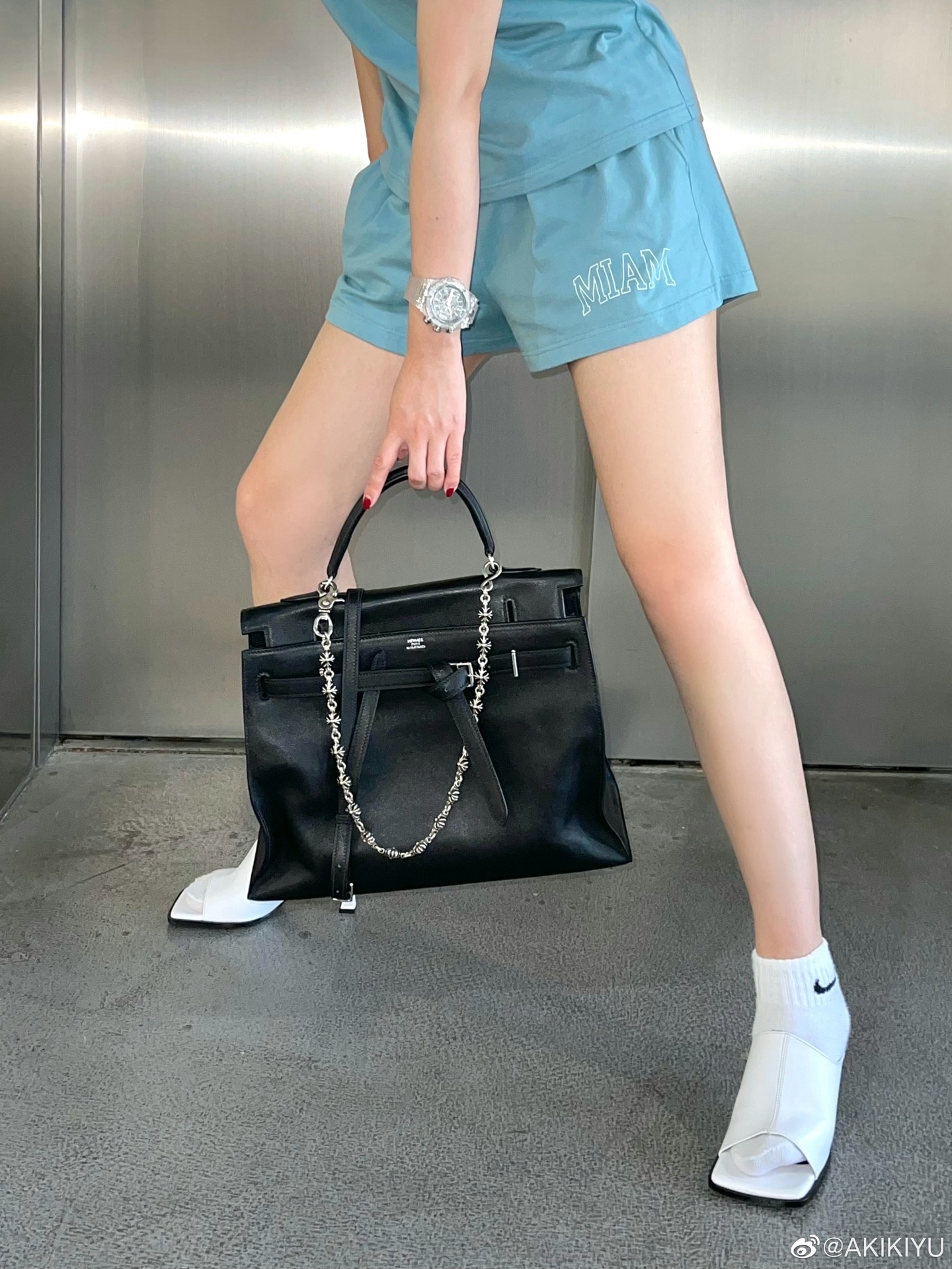 f53edf0c41947237f2261f09dc372a34.jpg