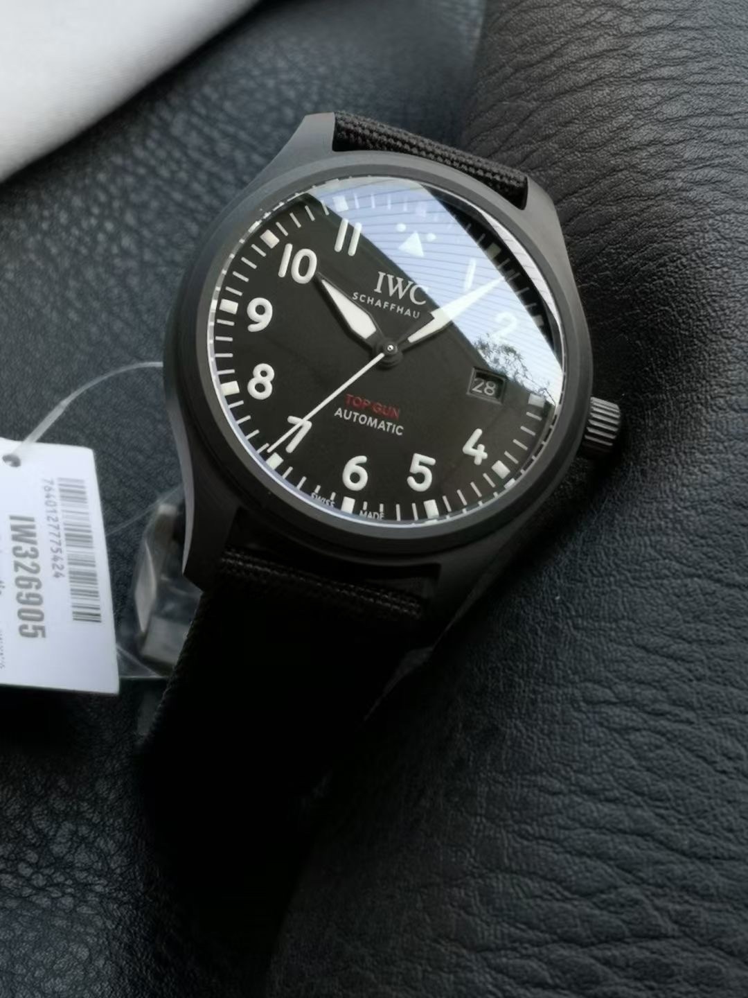 f98f9cb1e3e1ef7744453143ae28e412.jpg