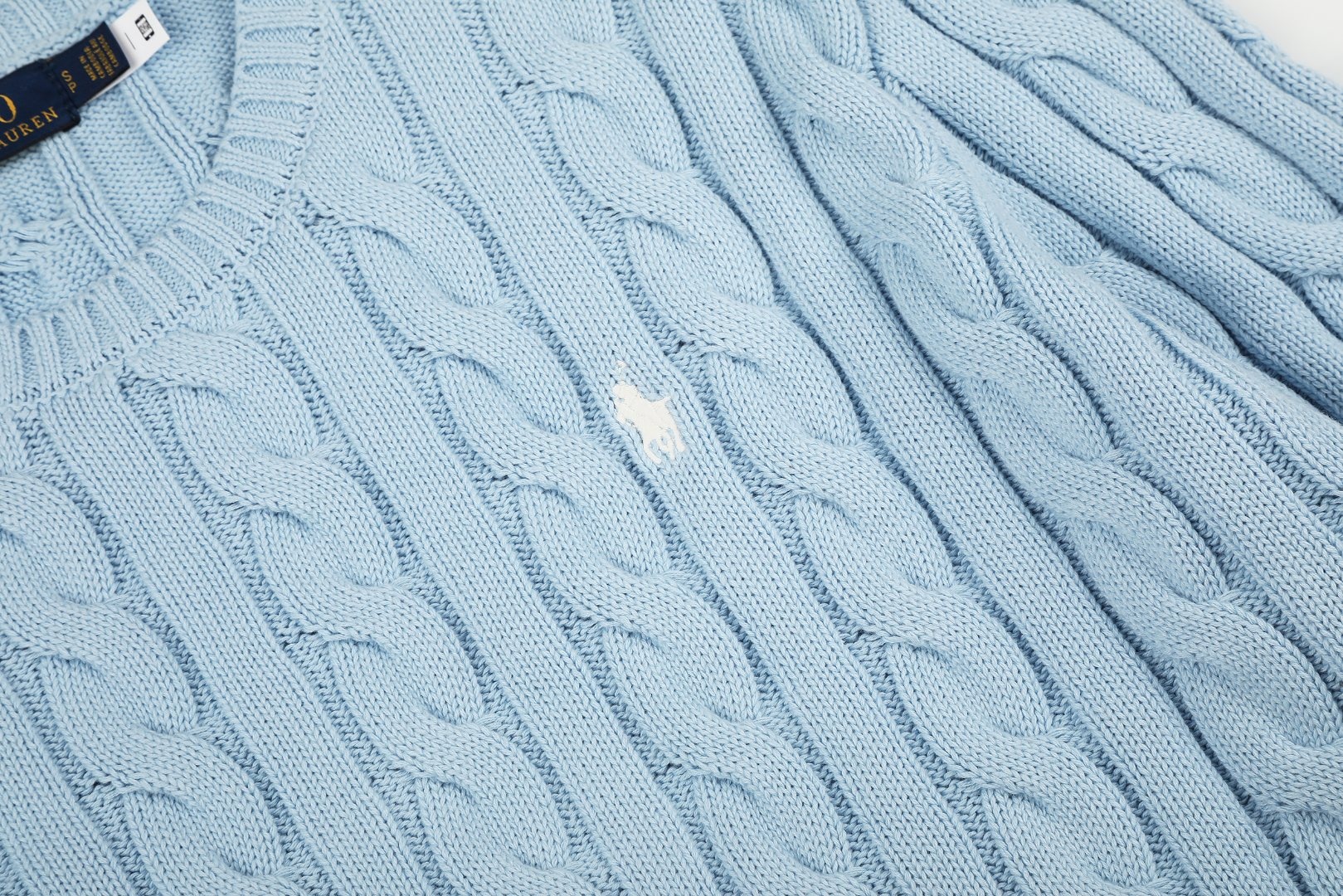 3c30598142ef3527e7b16214bd01df86.jpg
