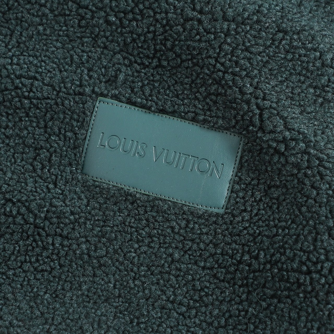 e1e4bf8261cb327f8338951509ad861f.jpg