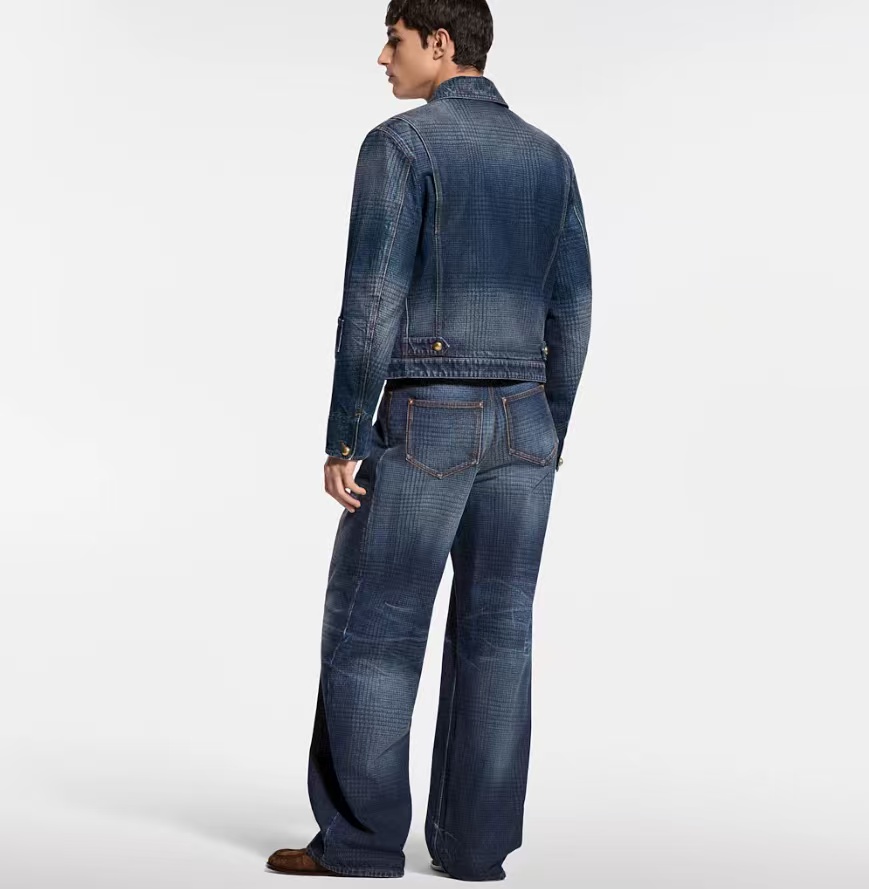 4afd0c2e72690417f1cbc3dfd6353d28.jpg