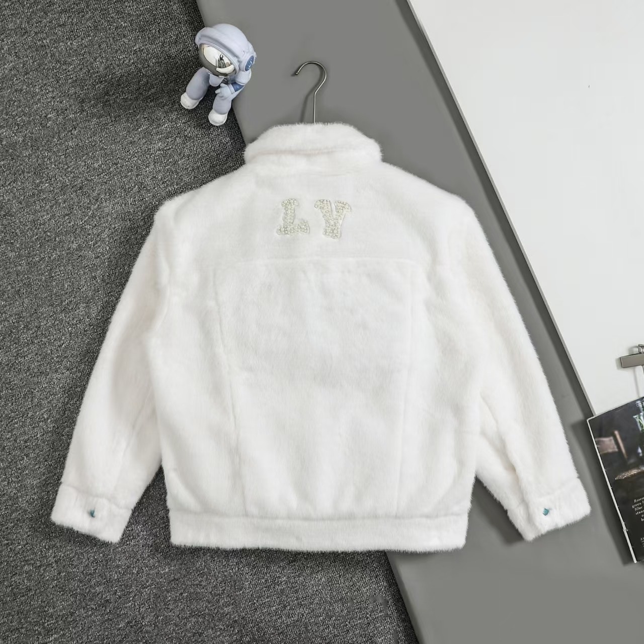 2efba53495d840f4ed3443fd2e4852e6.jpg