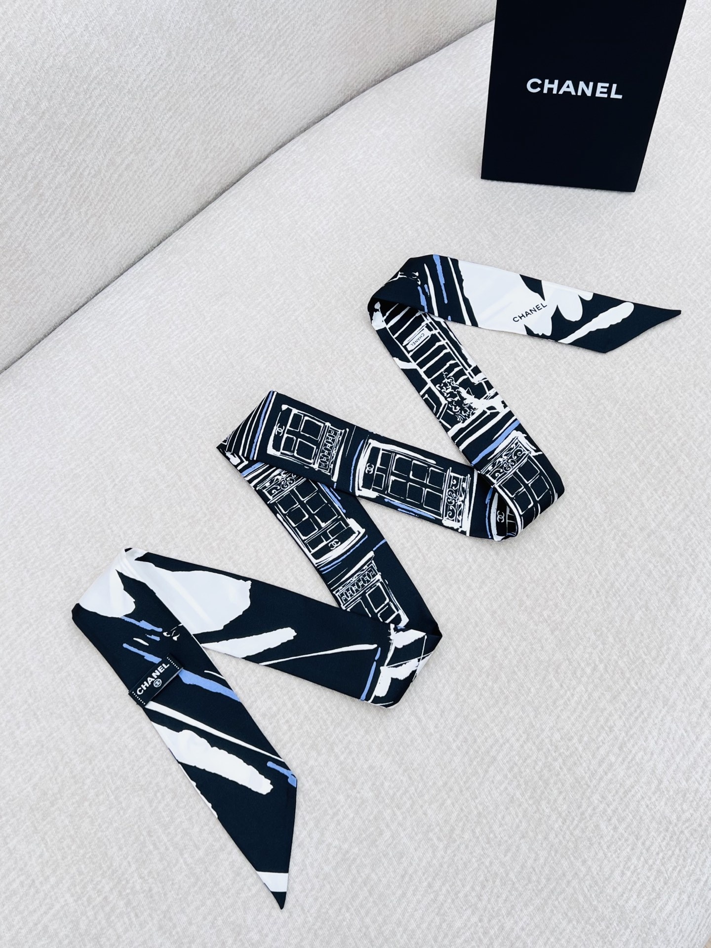 48f45eeadaa45fd840ff3363789a353e.jpg