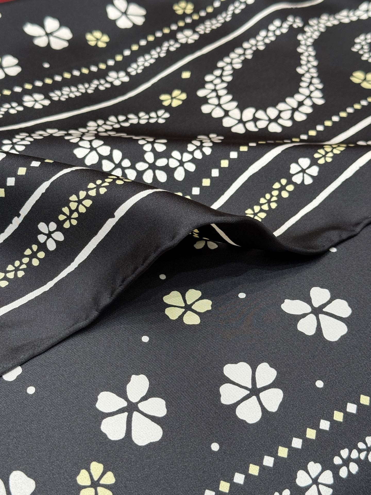 ca7e59d7a2230d91a3f8a1a36230ef0f.jpg