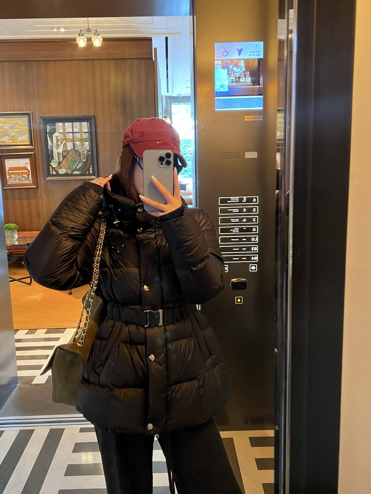 d258159eb3d82a289d11076931e1c352.jpg