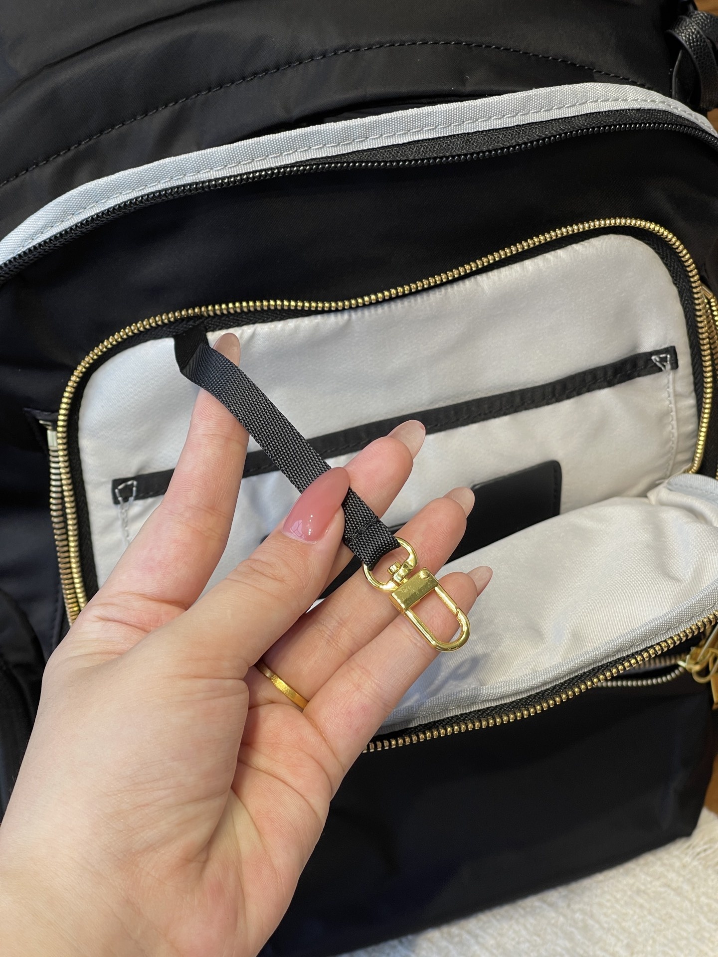 2f213252f1729edc9188a767b4ae7169.jpg