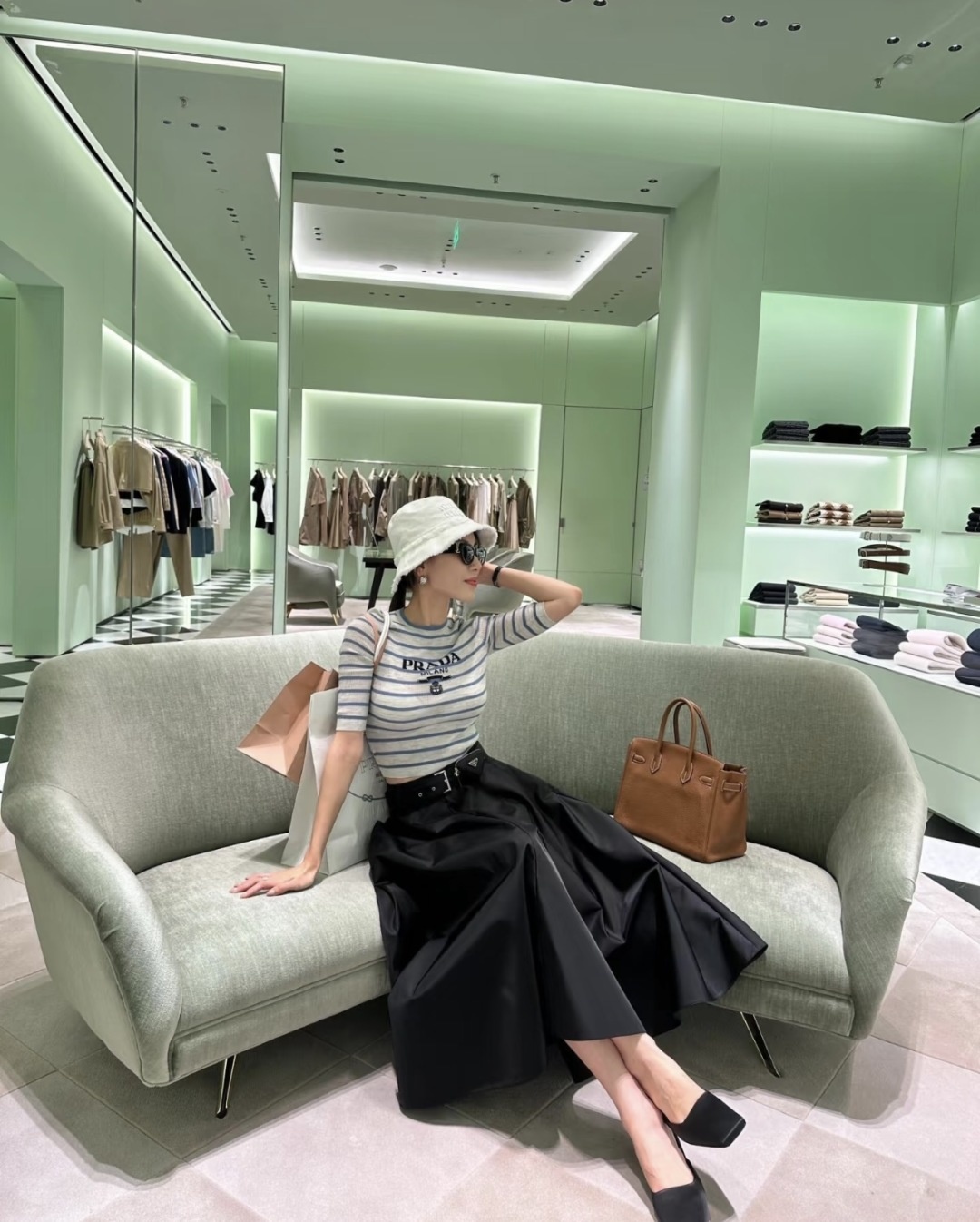 3b9eb13fe1135a69eaaf5ce8fe750ef1.jpg