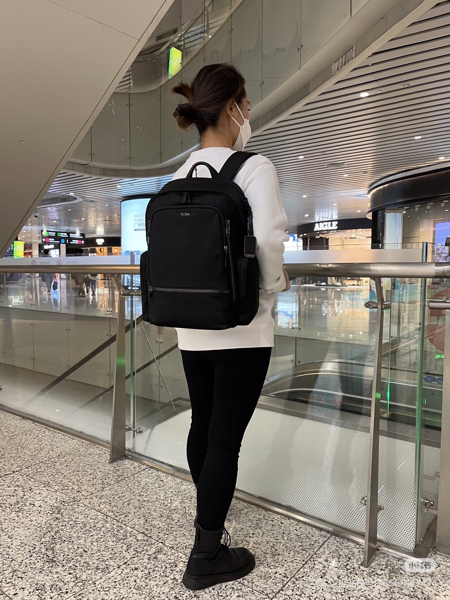 53dc0e3da7cbaec03e09ebace0ac20c1.jpg