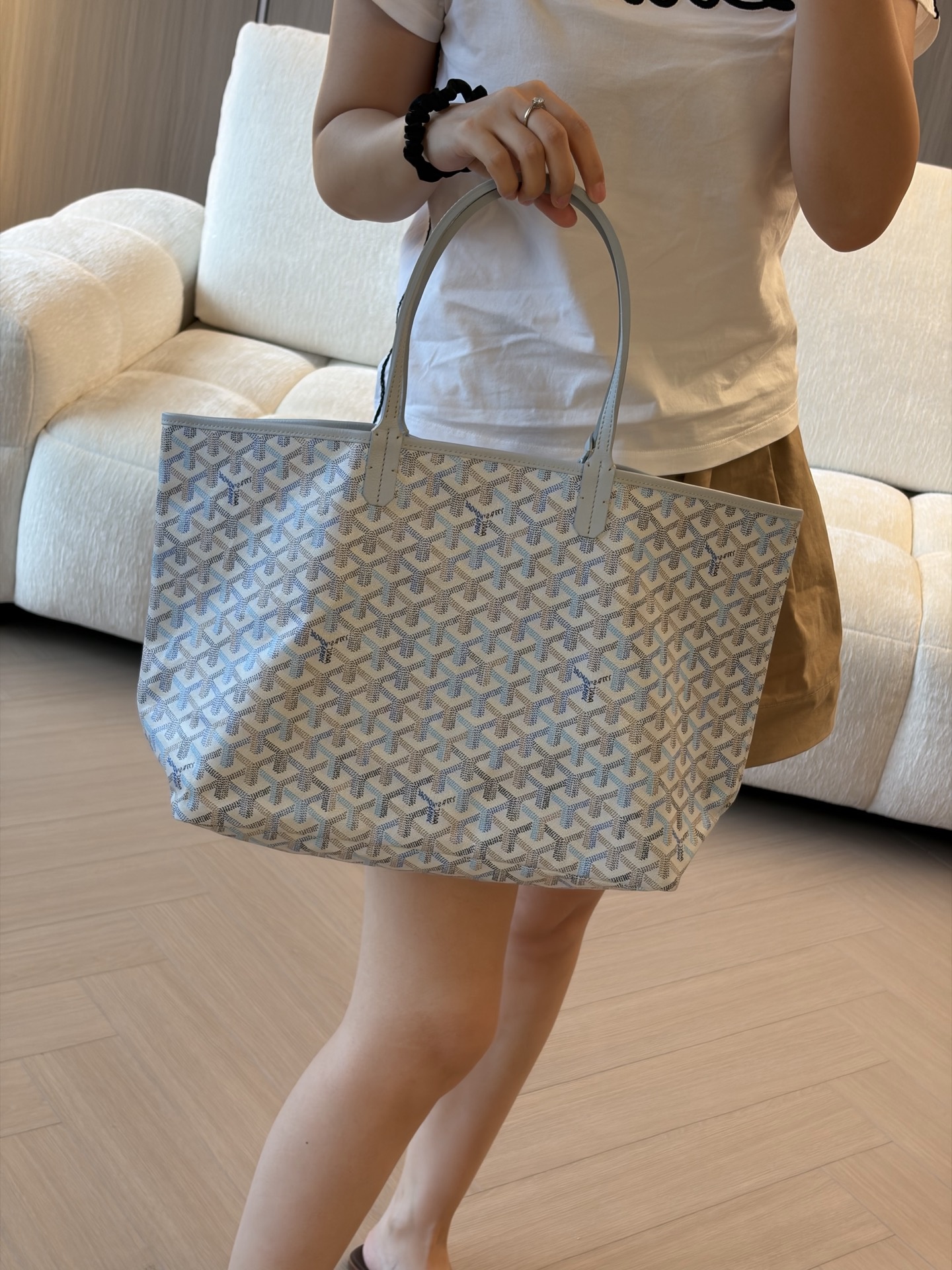 826a59286ff7c3d369560bc50664b9a3.jpg